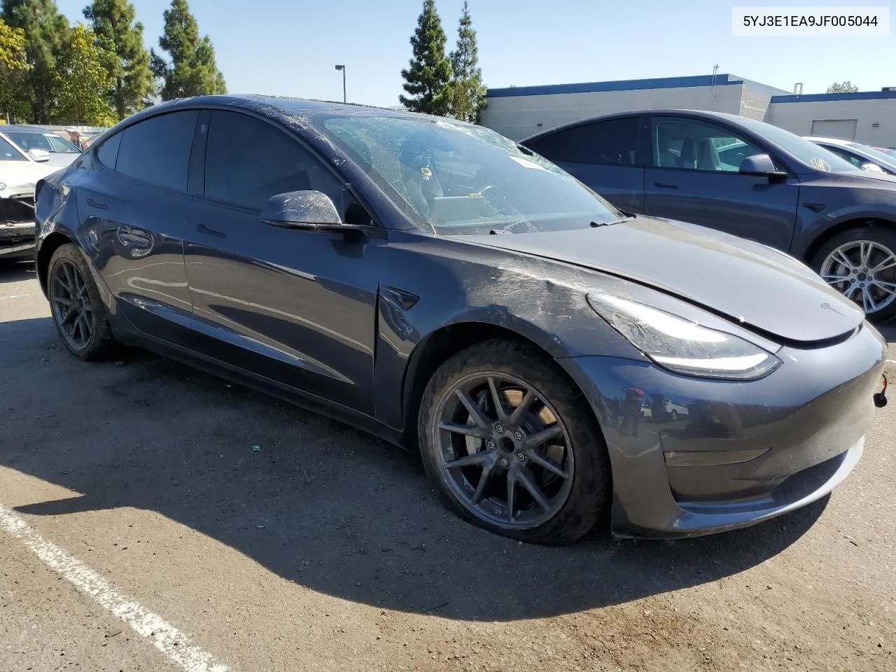 5YJ3E1EA9JF005044 2018 Tesla Model 3