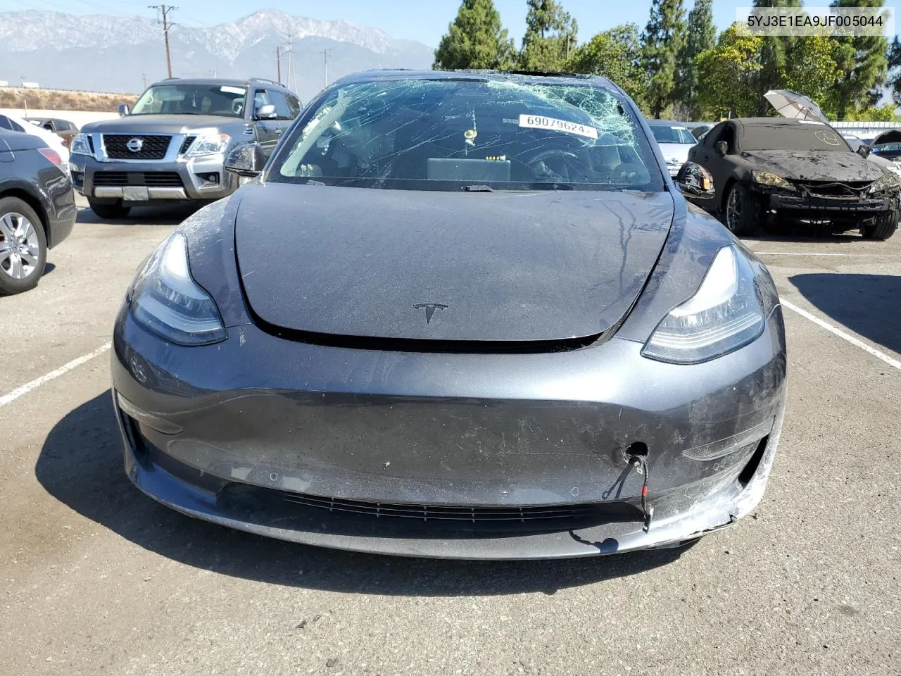 5YJ3E1EA9JF005044 2018 Tesla Model 3