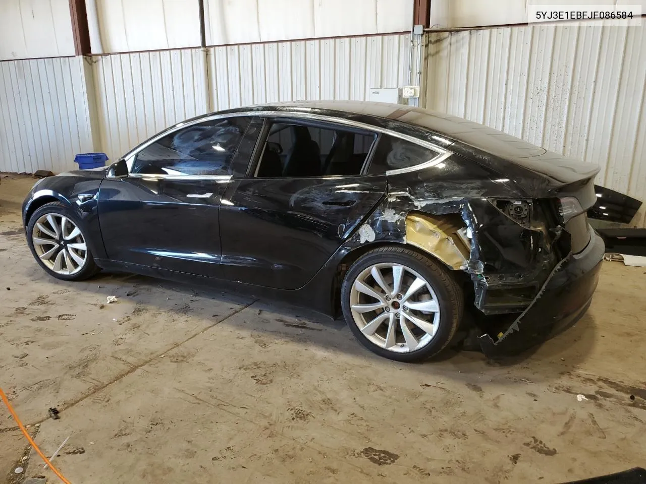 2018 Tesla Model 3 VIN: 5YJ3E1EBFJF086584 Lot: 69105014