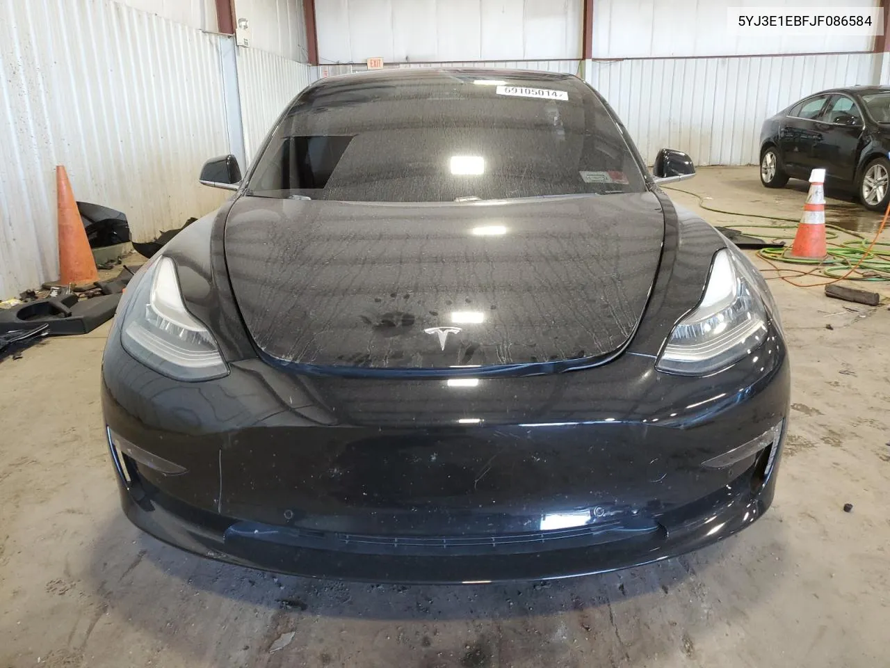 2018 Tesla Model 3 VIN: 5YJ3E1EBFJF086584 Lot: 69105014