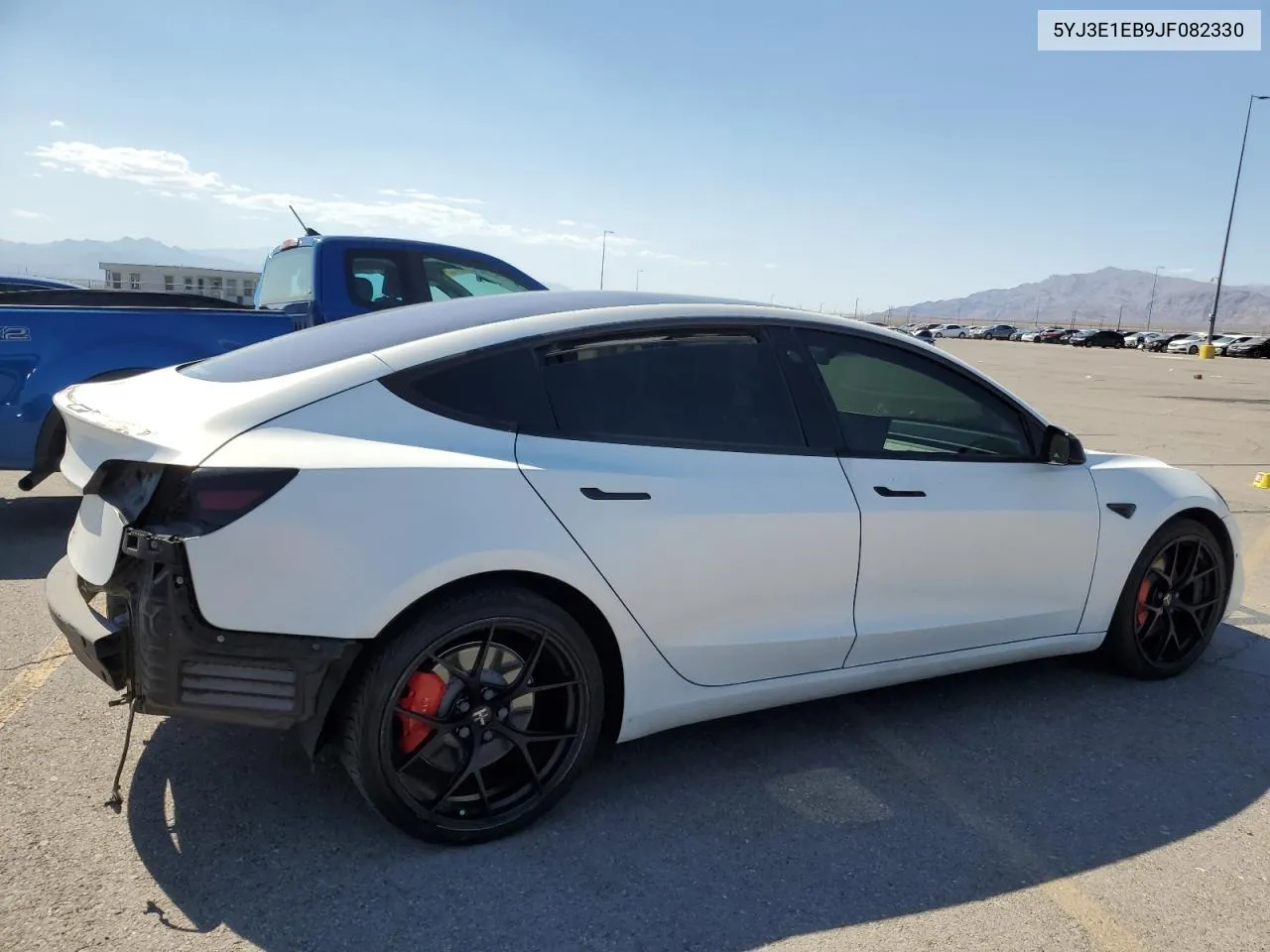 5YJ3E1EB9JF082330 2018 Tesla Model 3