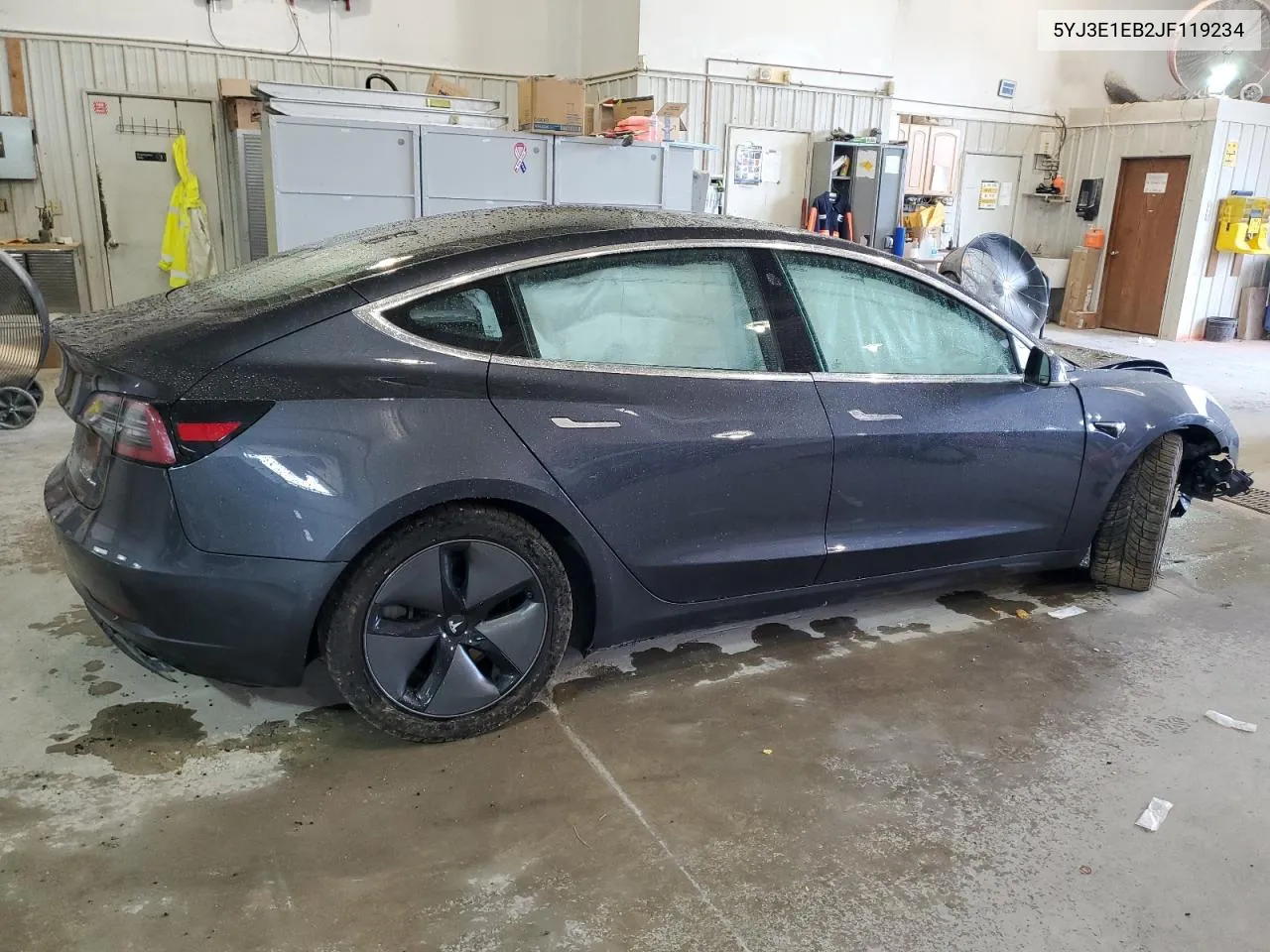 5YJ3E1EB2JF119234 2018 Tesla Model 3