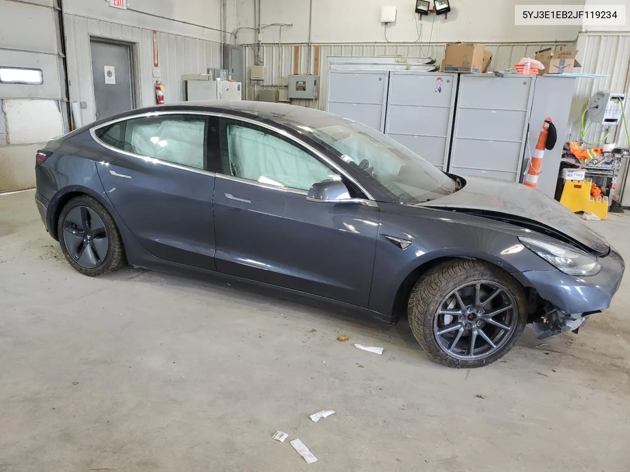 5YJ3E1EB2JF119234 2018 Tesla Model 3