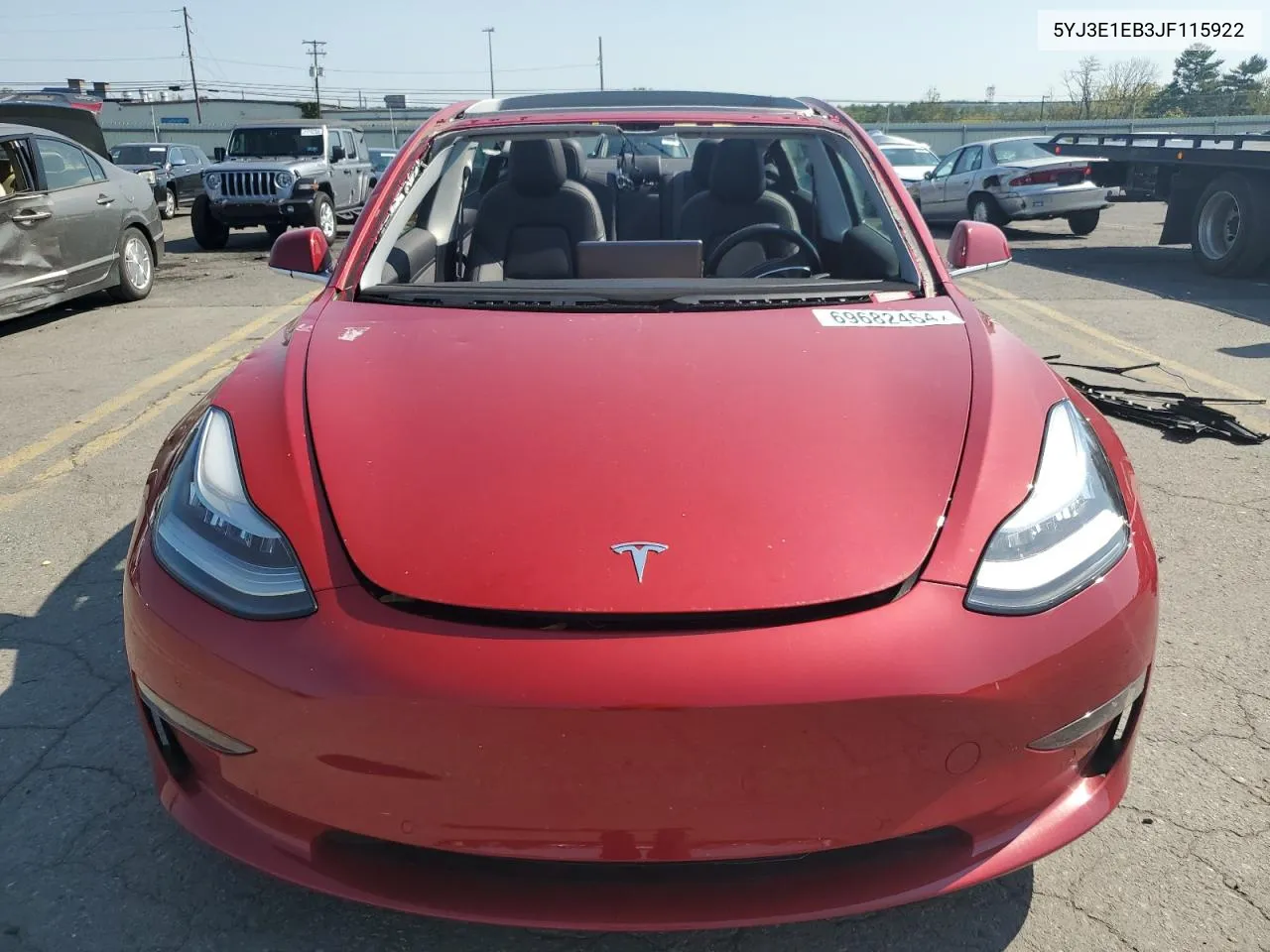 5YJ3E1EB3JF115922 2018 Tesla Model 3