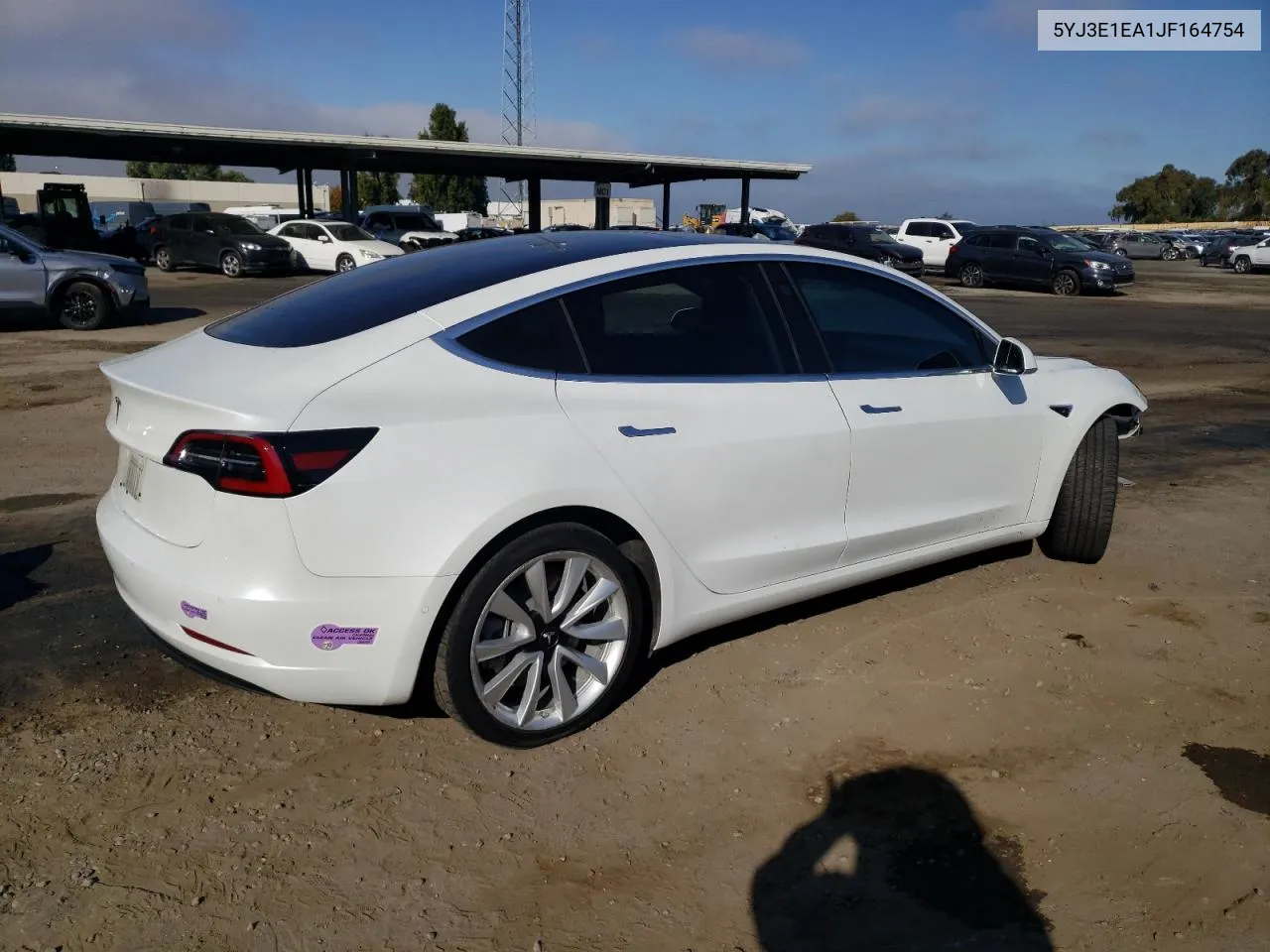 5YJ3E1EA1JF164754 2018 Tesla Model 3