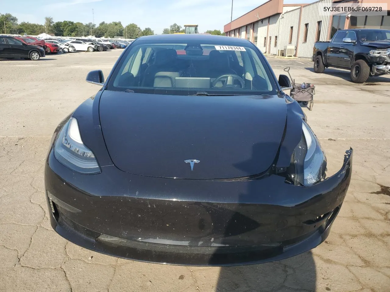 5YJ3E1EB6JF069728 2018 Tesla Model 3