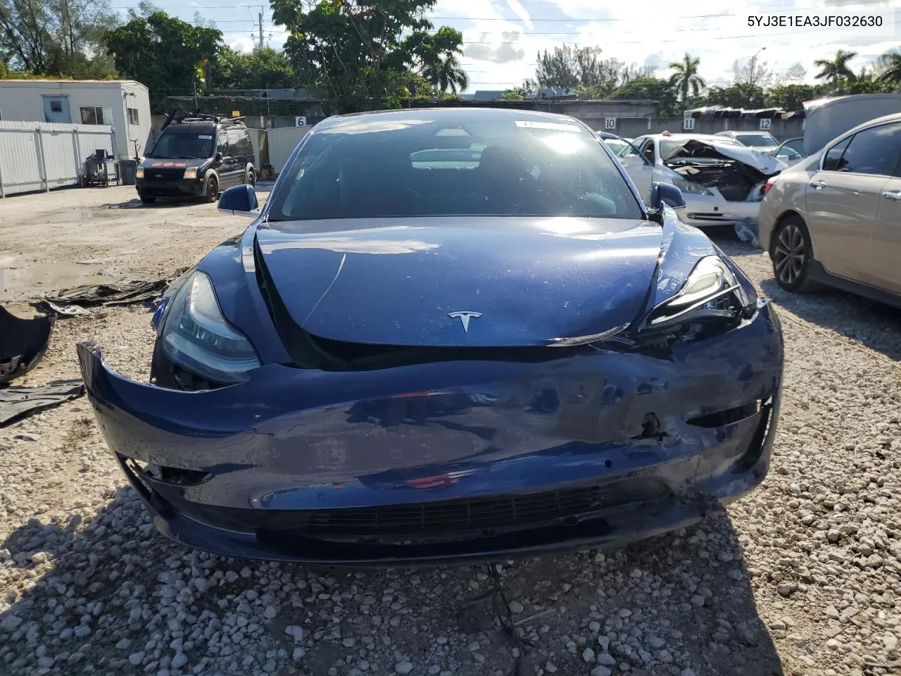 5YJ3E1EA3JF032630 2018 Tesla Model 3