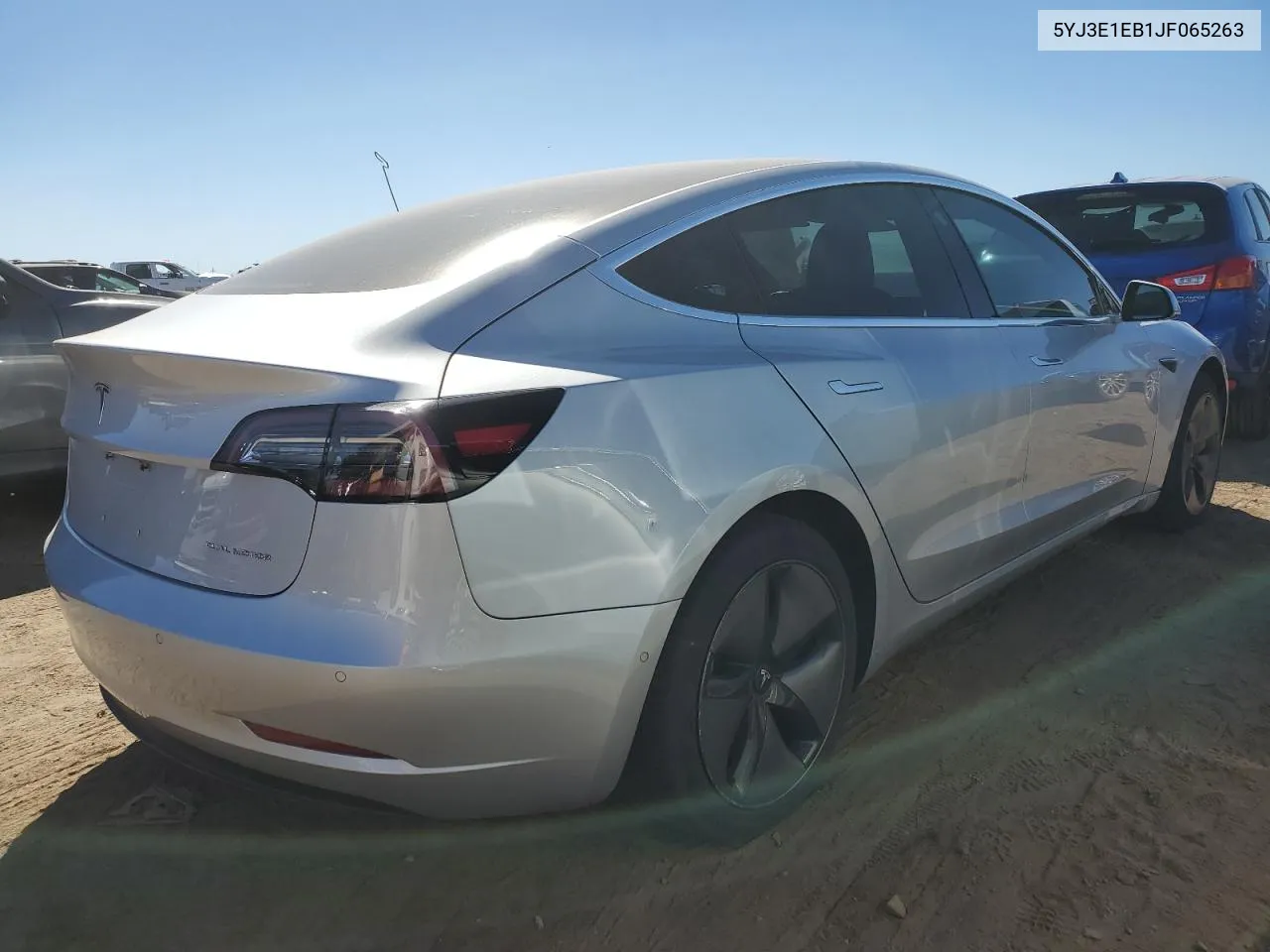 5YJ3E1EB1JF065263 2018 Tesla Model 3