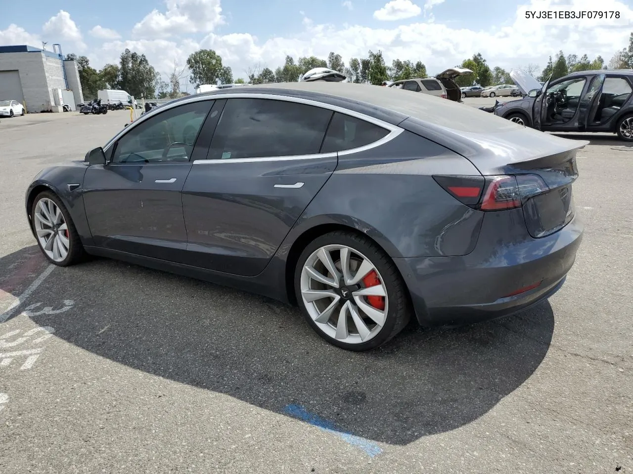 5YJ3E1EB3JF079178 2018 Tesla Model 3