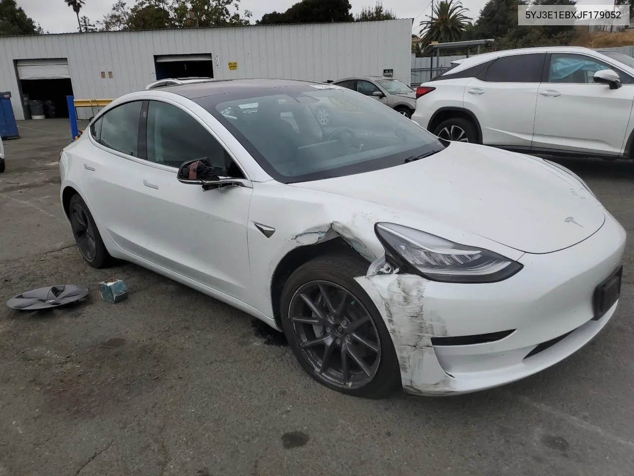 2018 Tesla Model 3 VIN: 5YJ3E1EBXJF179052 Lot: 71864834