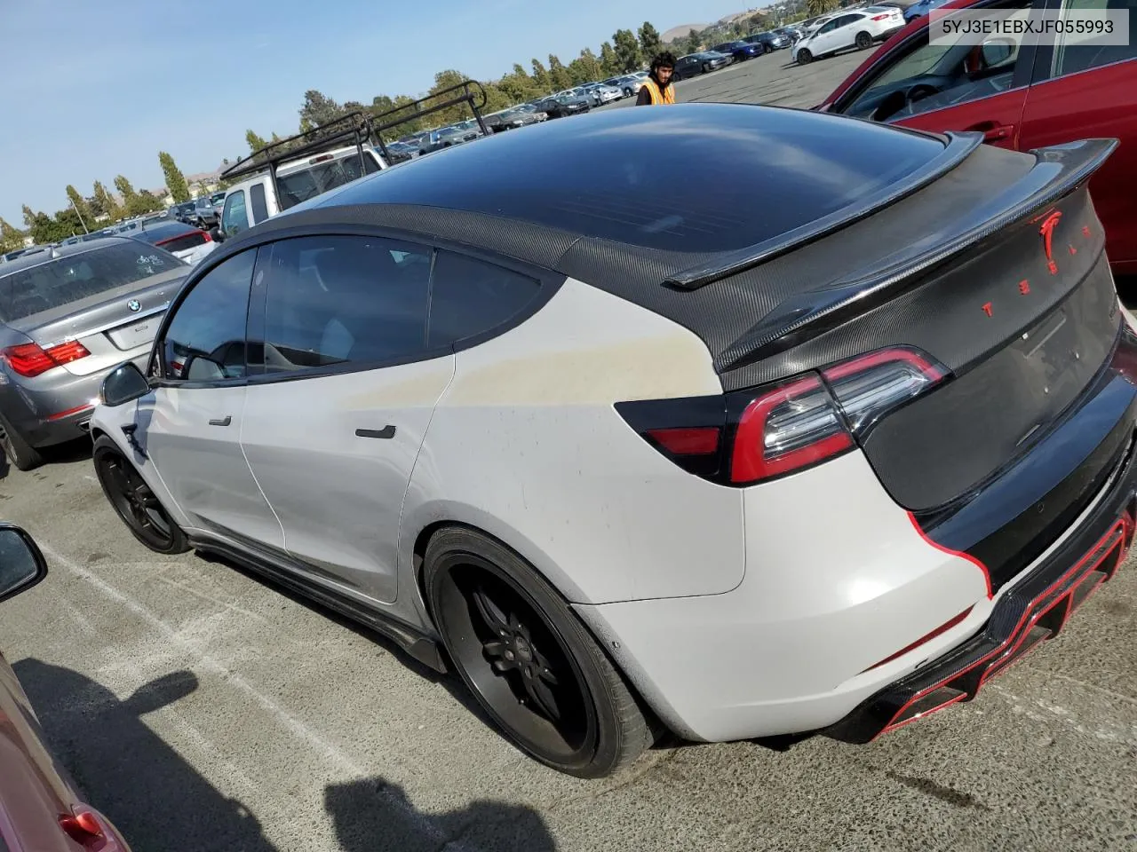 5YJ3E1EBXJF055993 2018 Tesla Model 3