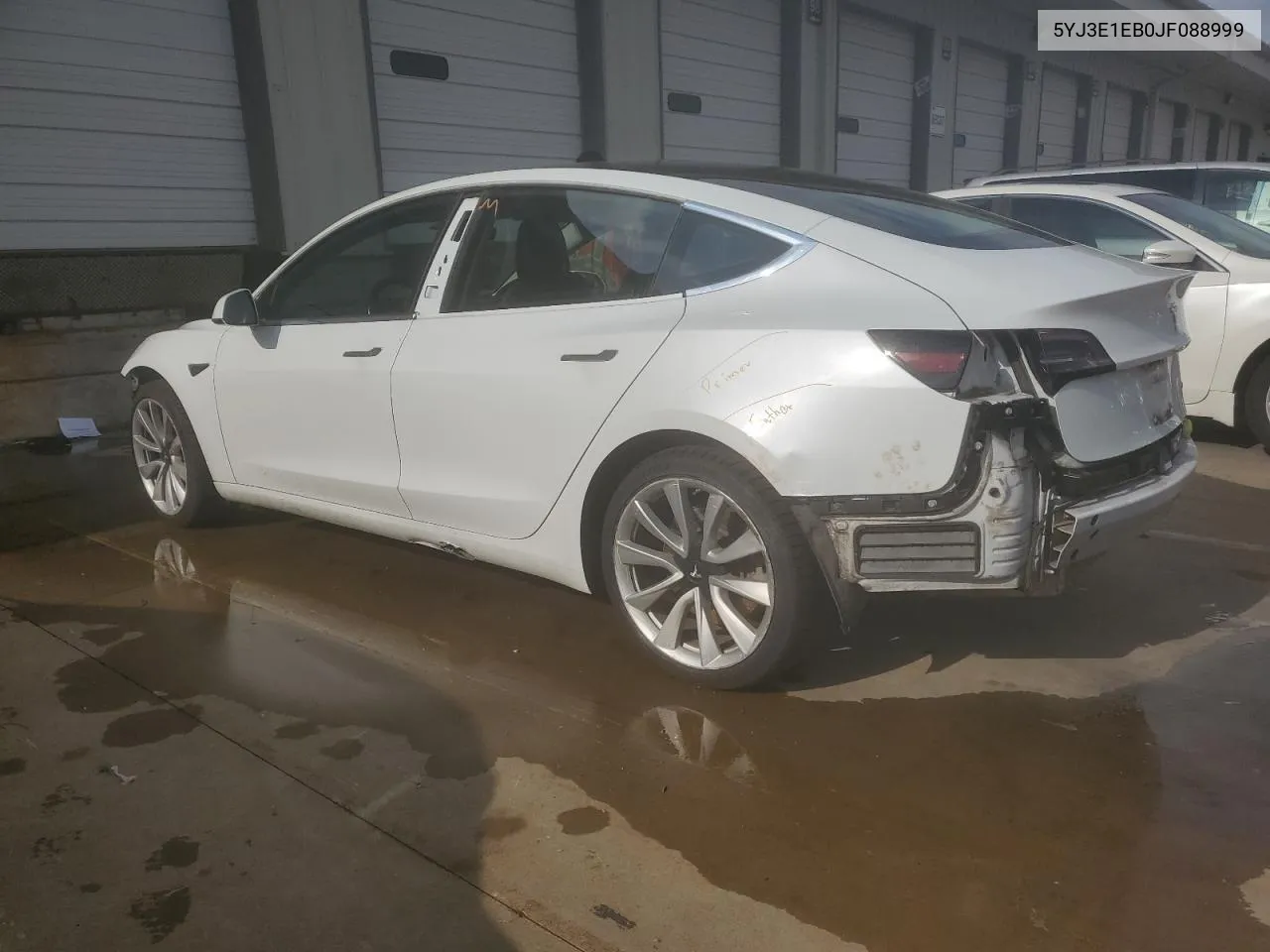 5YJ3E1EB0JF088999 2018 Tesla Model 3