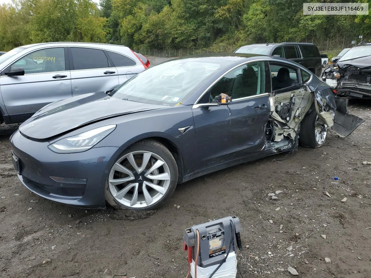 5YJ3E1EB3JF116469 2018 Tesla Model 3