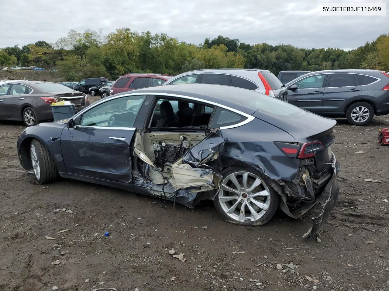 5YJ3E1EB3JF116469 2018 Tesla Model 3