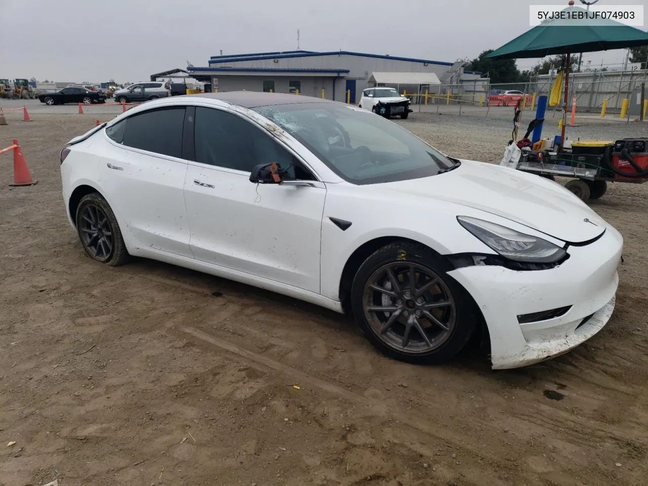 2018 Tesla Model 3 VIN: 5YJ3E1EB1JF074903 Lot: 73216844