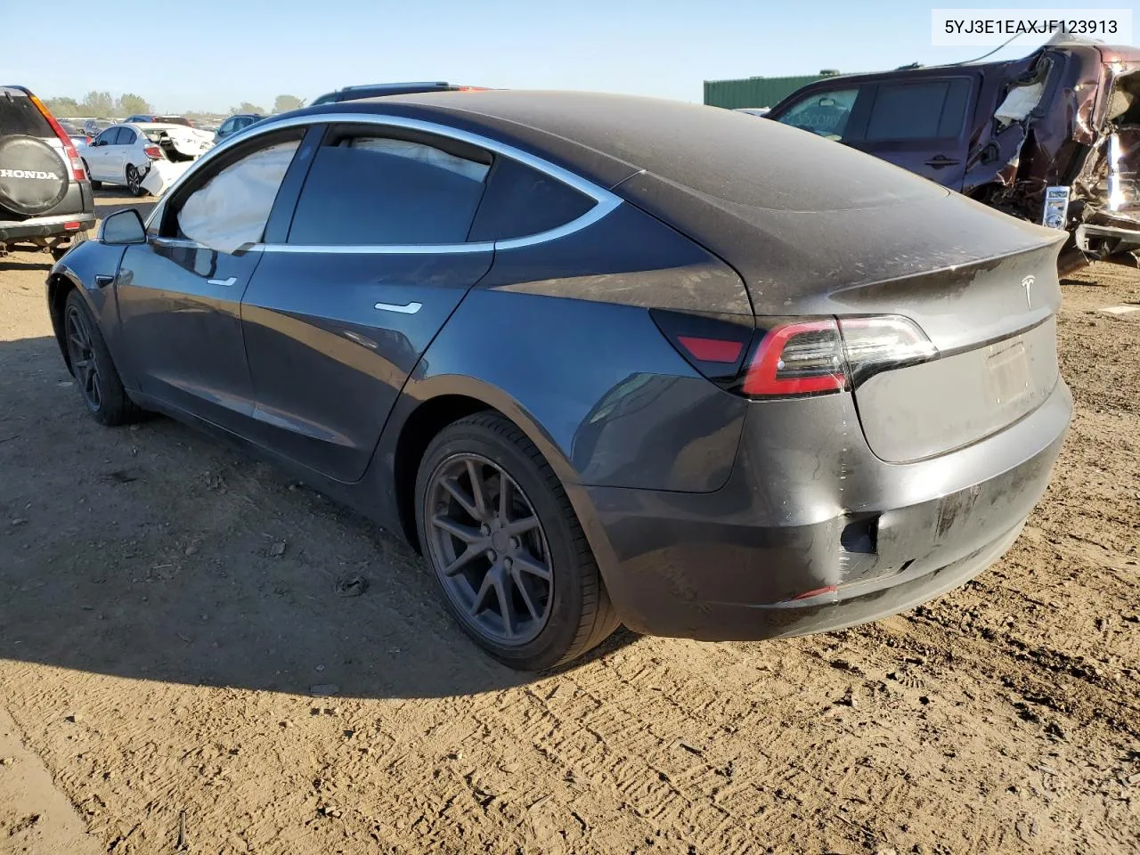 2018 Tesla Model 3 VIN: 5YJ3E1EAXJF123913 Lot: 73715554