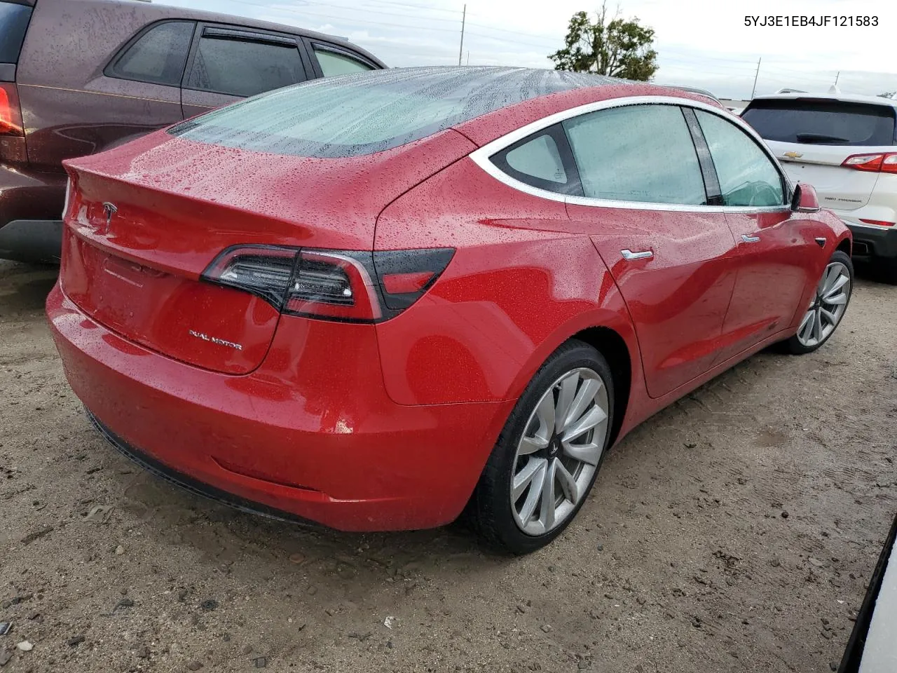 2018 Tesla Model 3 VIN: 5YJ3E1EB4JF121583 Lot: 73930384