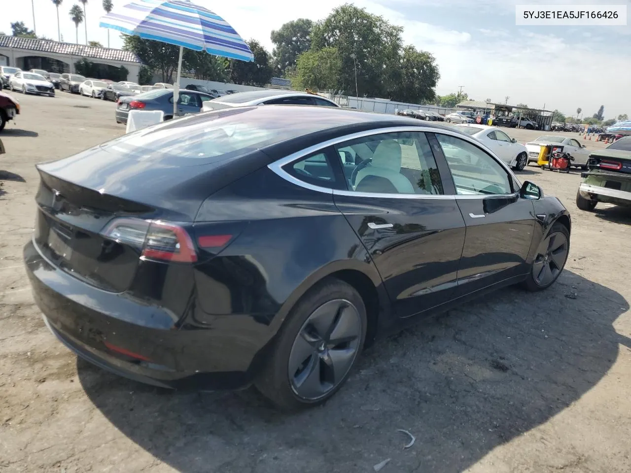 5YJ3E1EA5JF166426 2018 Tesla Model 3