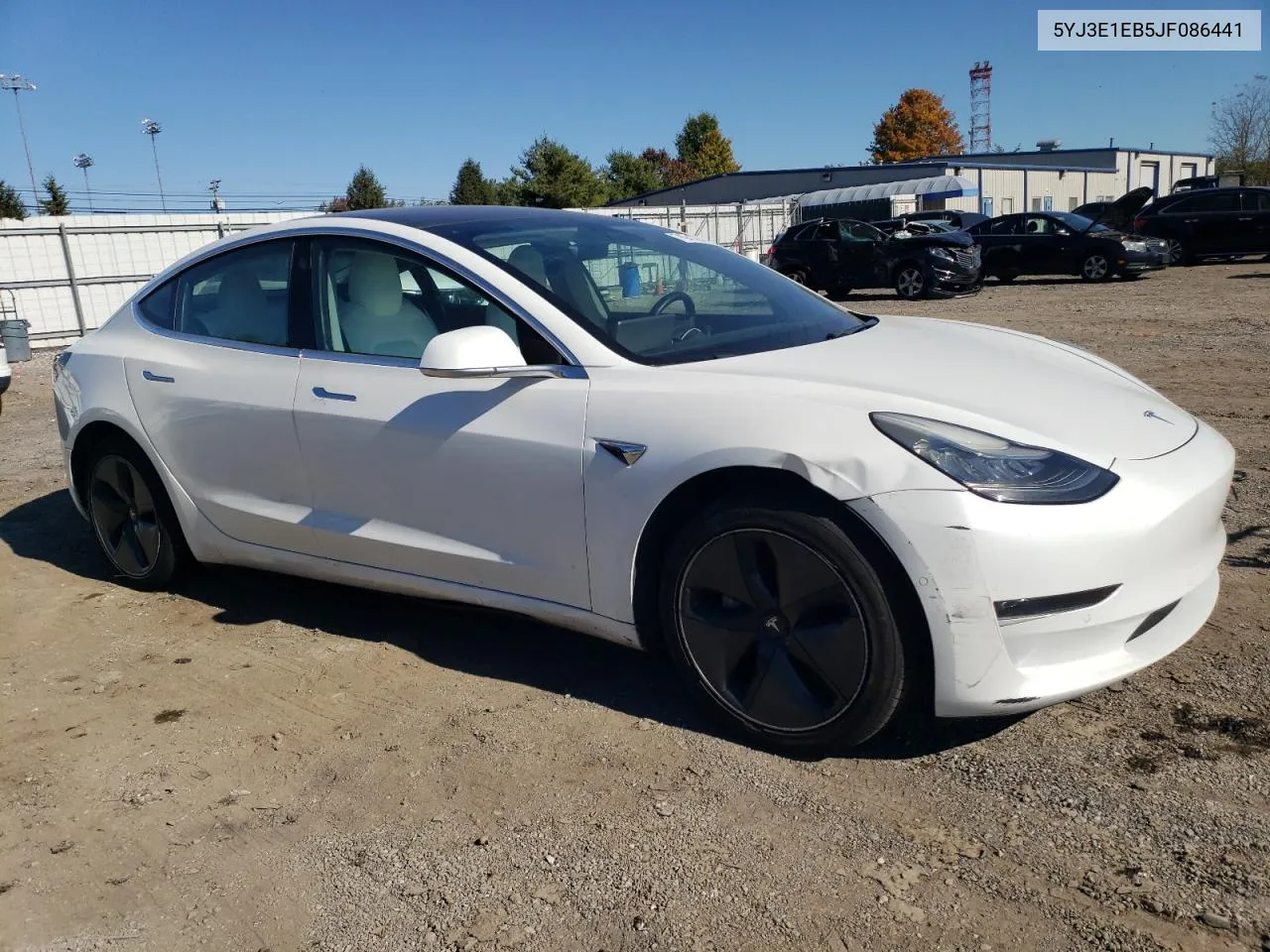 5YJ3E1EB5JF086441 2018 Tesla Model 3