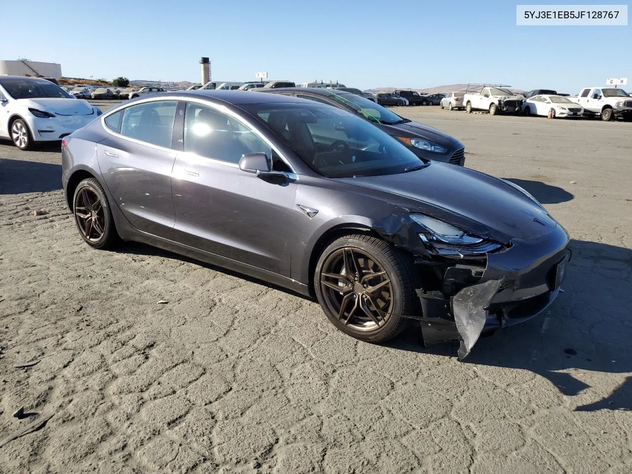 2018 Tesla Model 3 VIN: 5YJ3E1EB5JF128767 Lot: 75314824