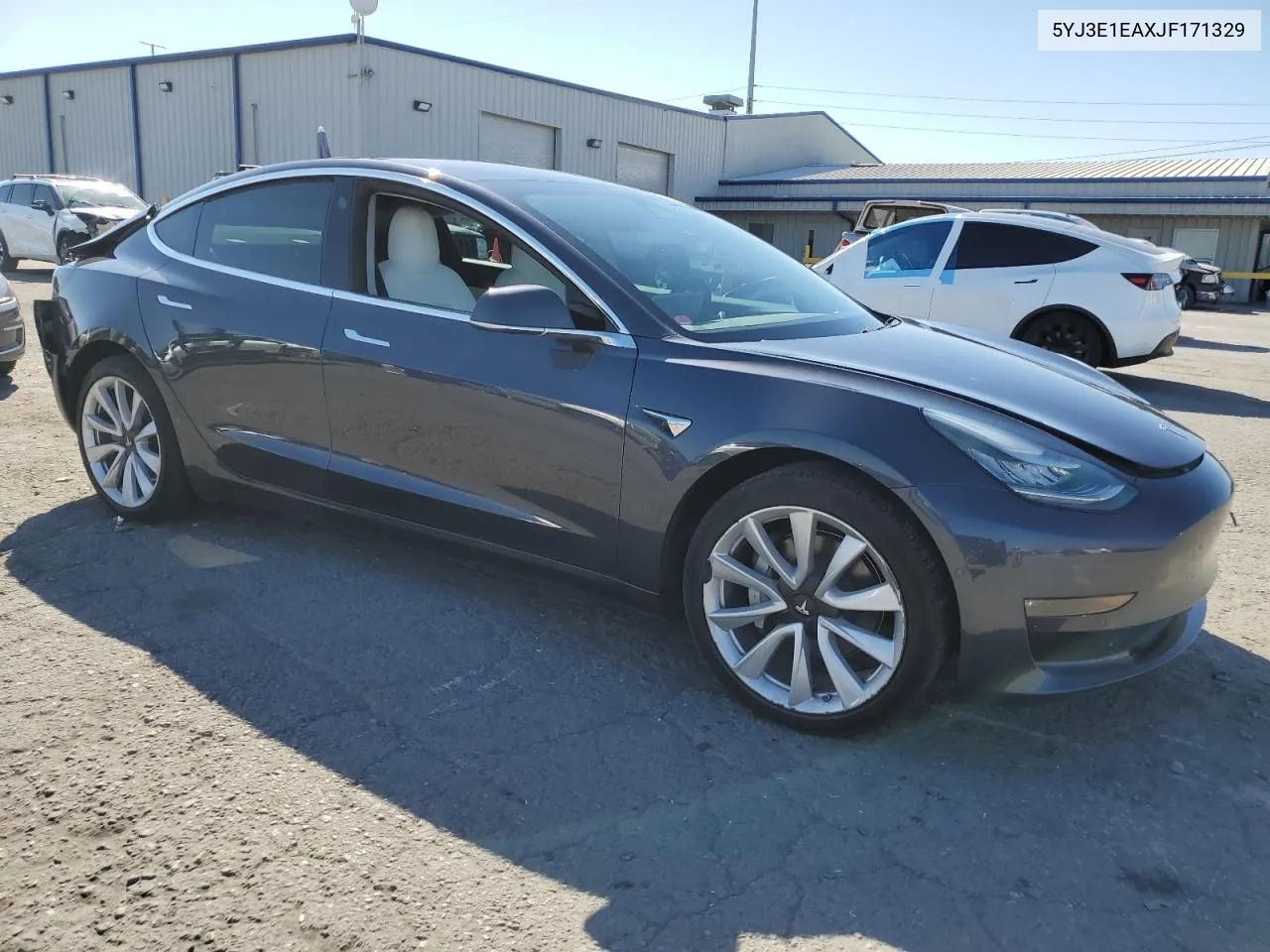 2018 Tesla Model 3 VIN: 5YJ3E1EAXJF171329 Lot: 75659654