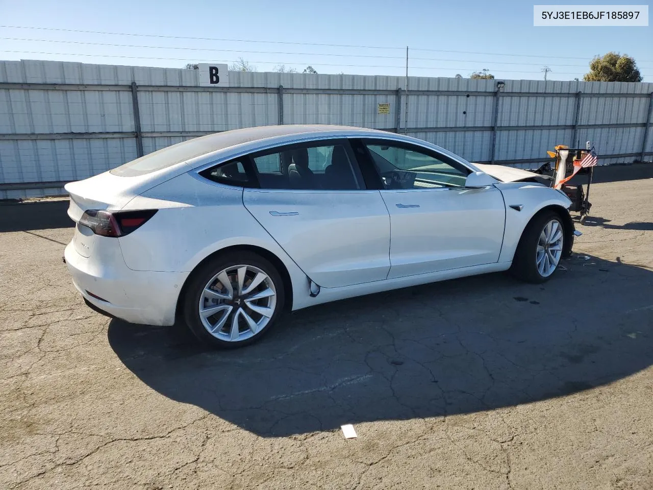 2018 Tesla Model 3 VIN: 5YJ3E1EB6JF185897 Lot: 76031294