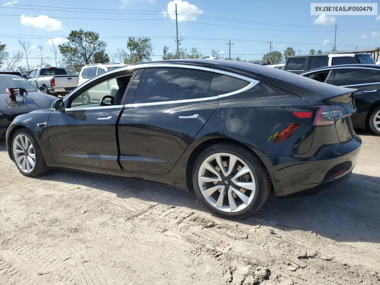 5YJ3E1EA5JF050479 2018 Tesla Model 3