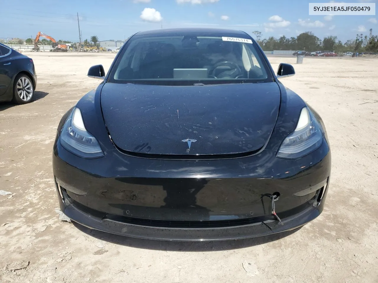 5YJ3E1EA5JF050479 2018 Tesla Model 3