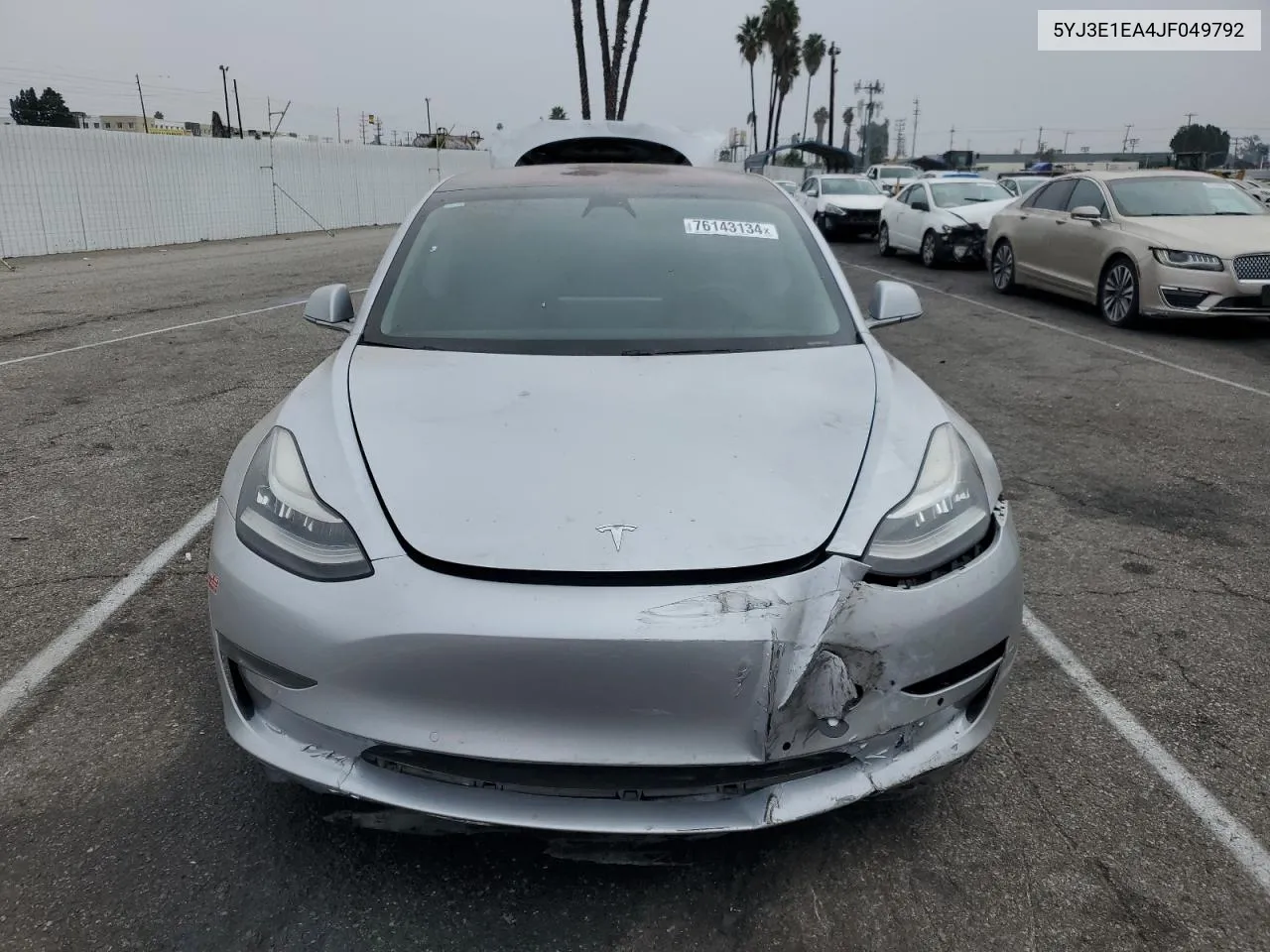 2018 Tesla Model 3 VIN: 5YJ3E1EA4JF049792 Lot: 76143134