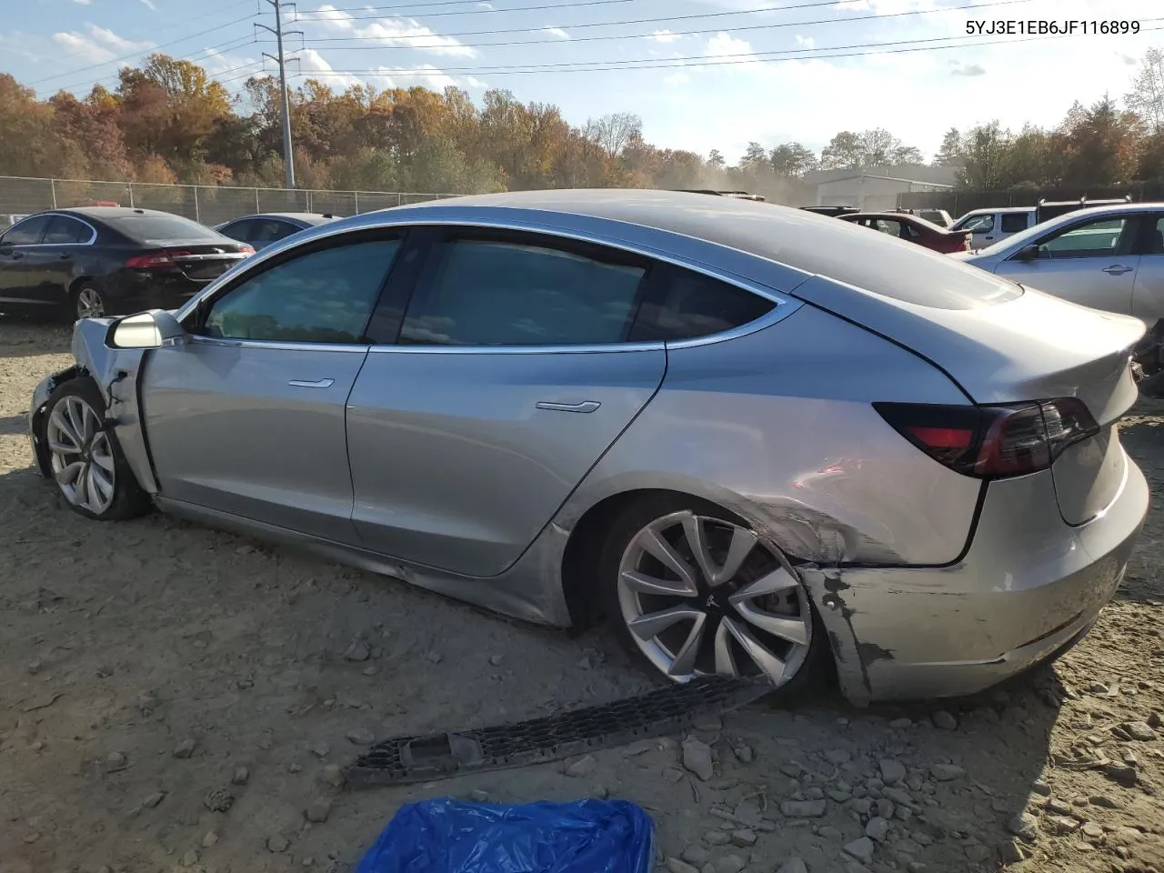 5YJ3E1EB6JF116899 2018 Tesla Model 3