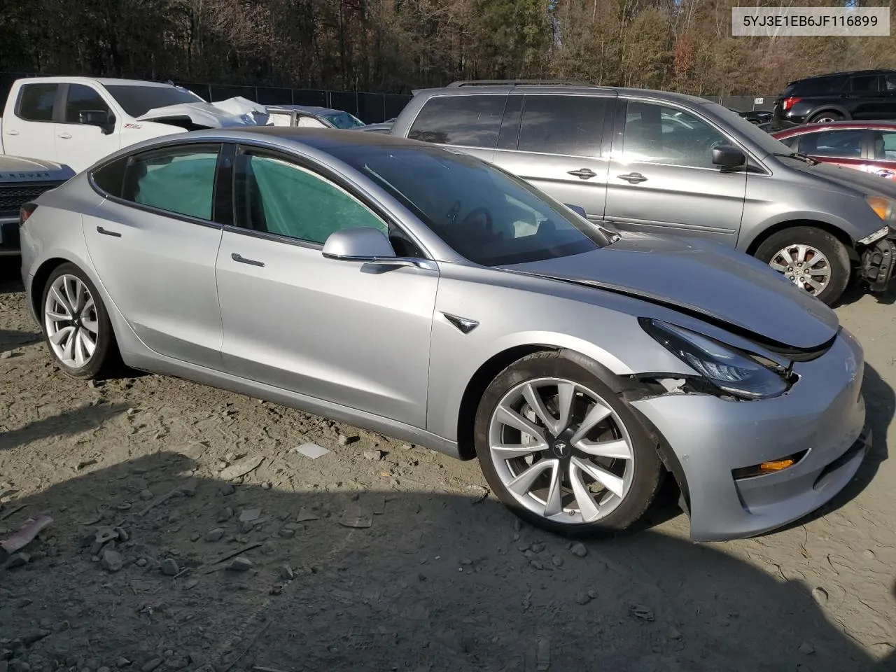 5YJ3E1EB6JF116899 2018 Tesla Model 3