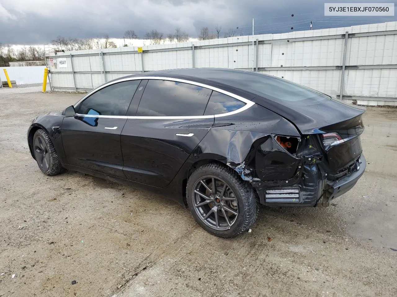 2018 Tesla Model 3 VIN: 5YJ3E1EBXJF070560 Lot: 80475084