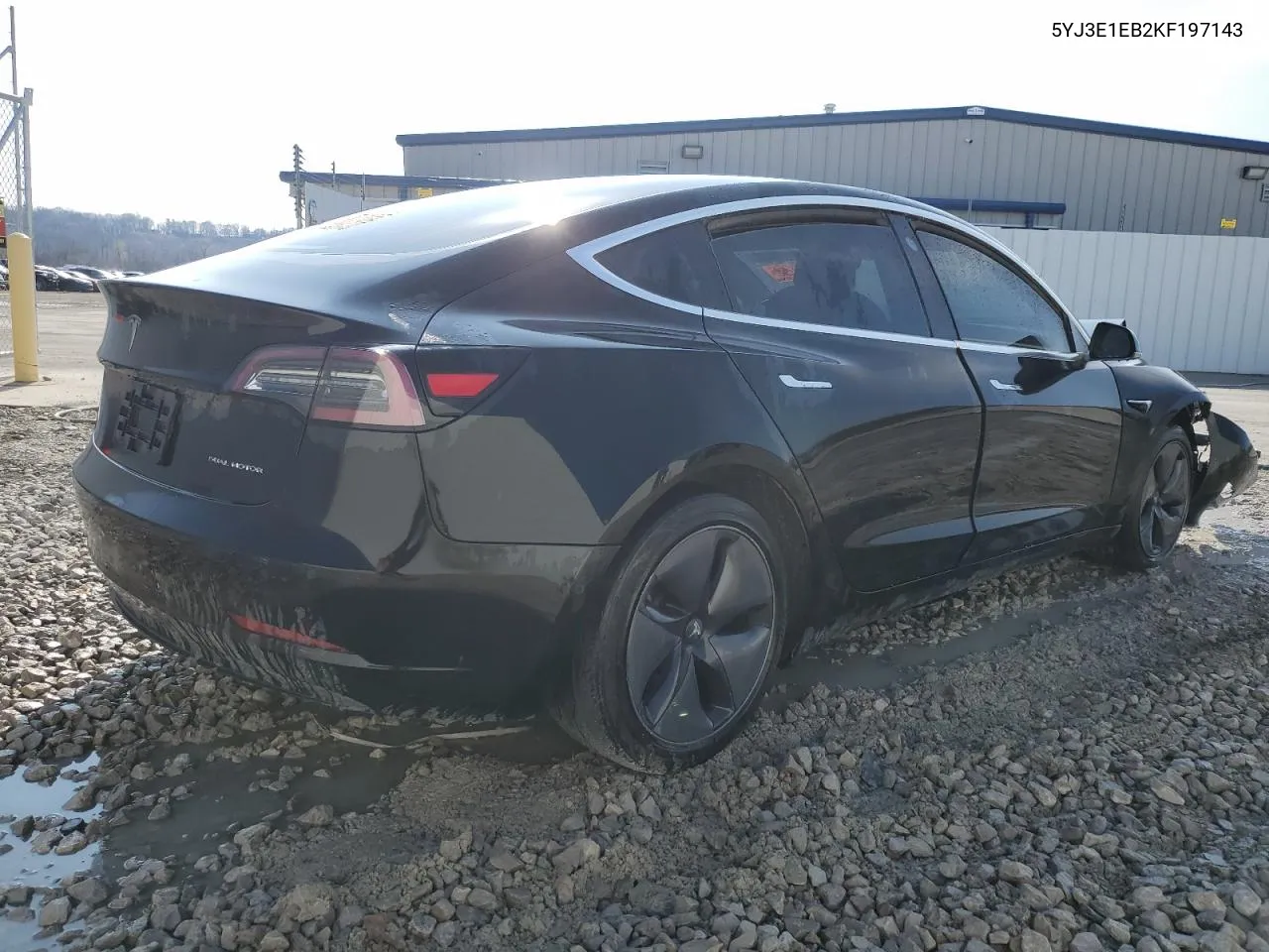 5YJ3E1EB2KF197143 2019 Tesla Model 3