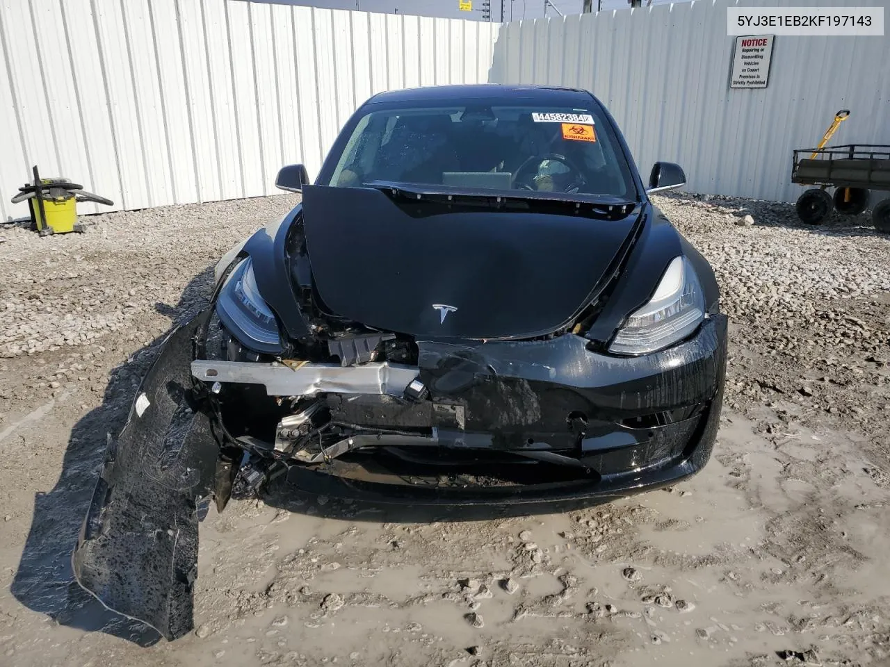 5YJ3E1EB2KF197143 2019 Tesla Model 3