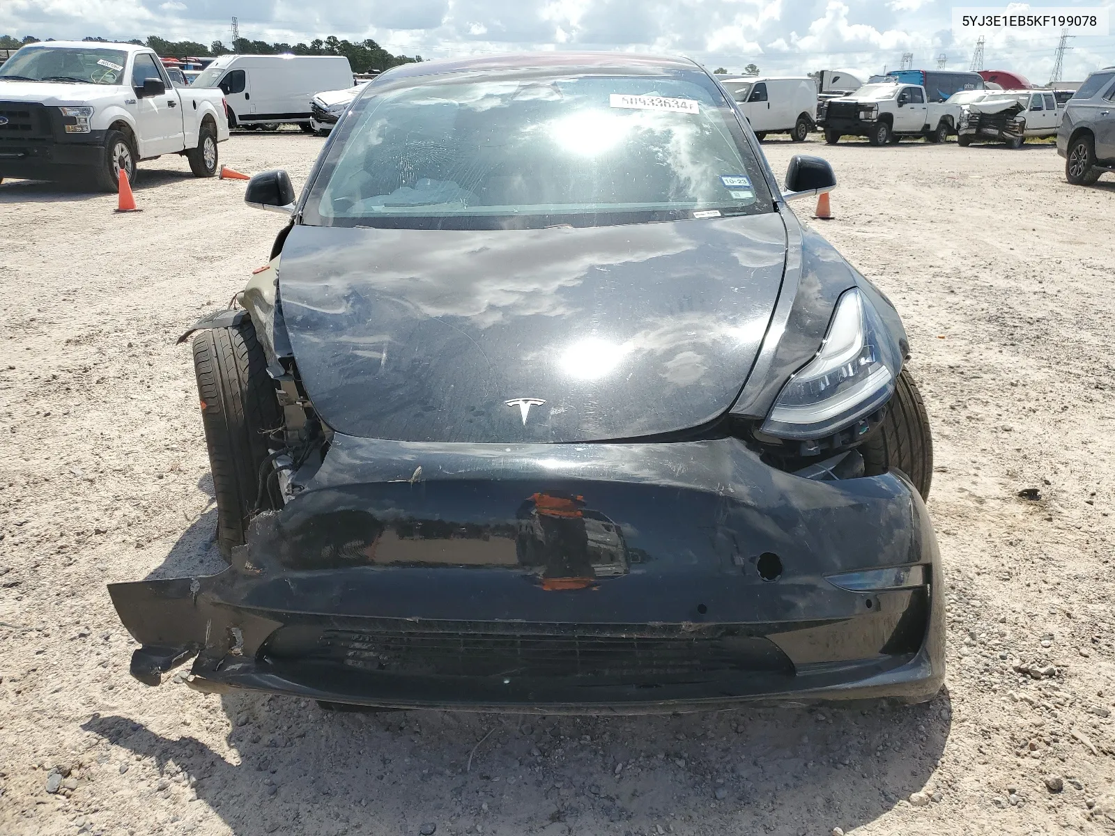 5YJ3E1EB5KF199078 2019 Tesla Model 3