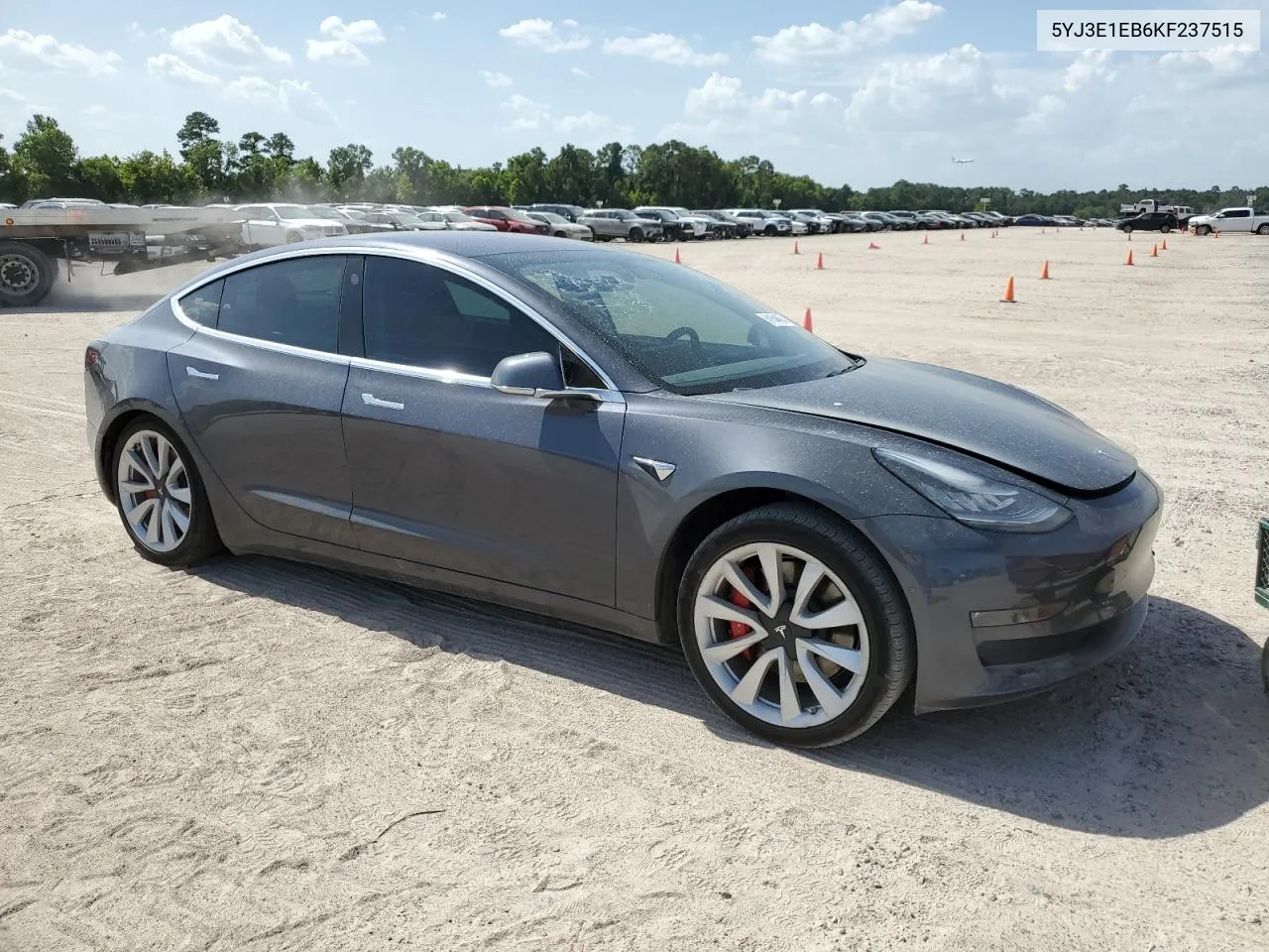 2019 Tesla Model 3 VIN: 5YJ3E1EB6KF237515 Lot: 61546674