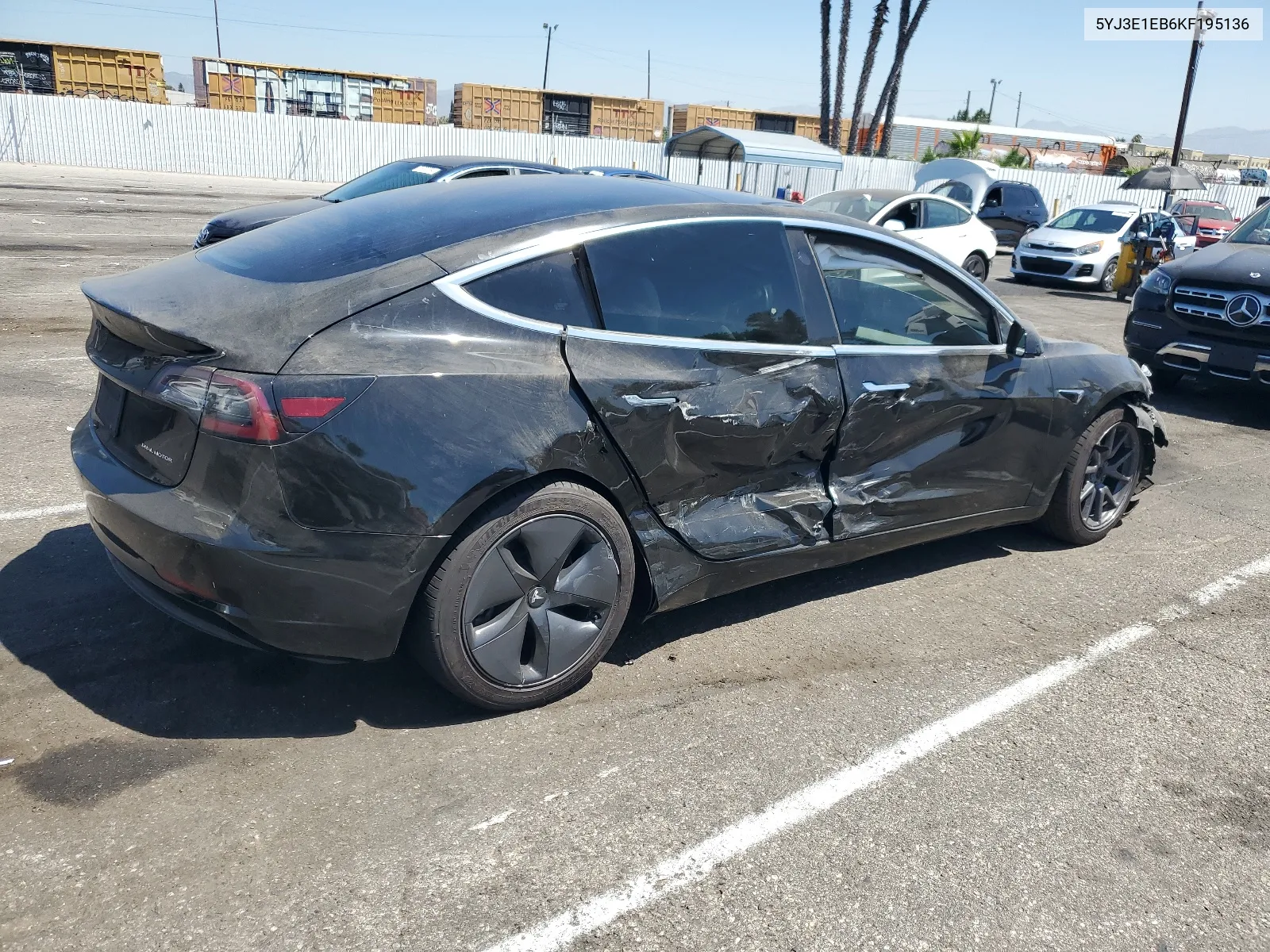 2019 Tesla Model 3 VIN: 5YJ3E1EB6KF195136 Lot: 64770484