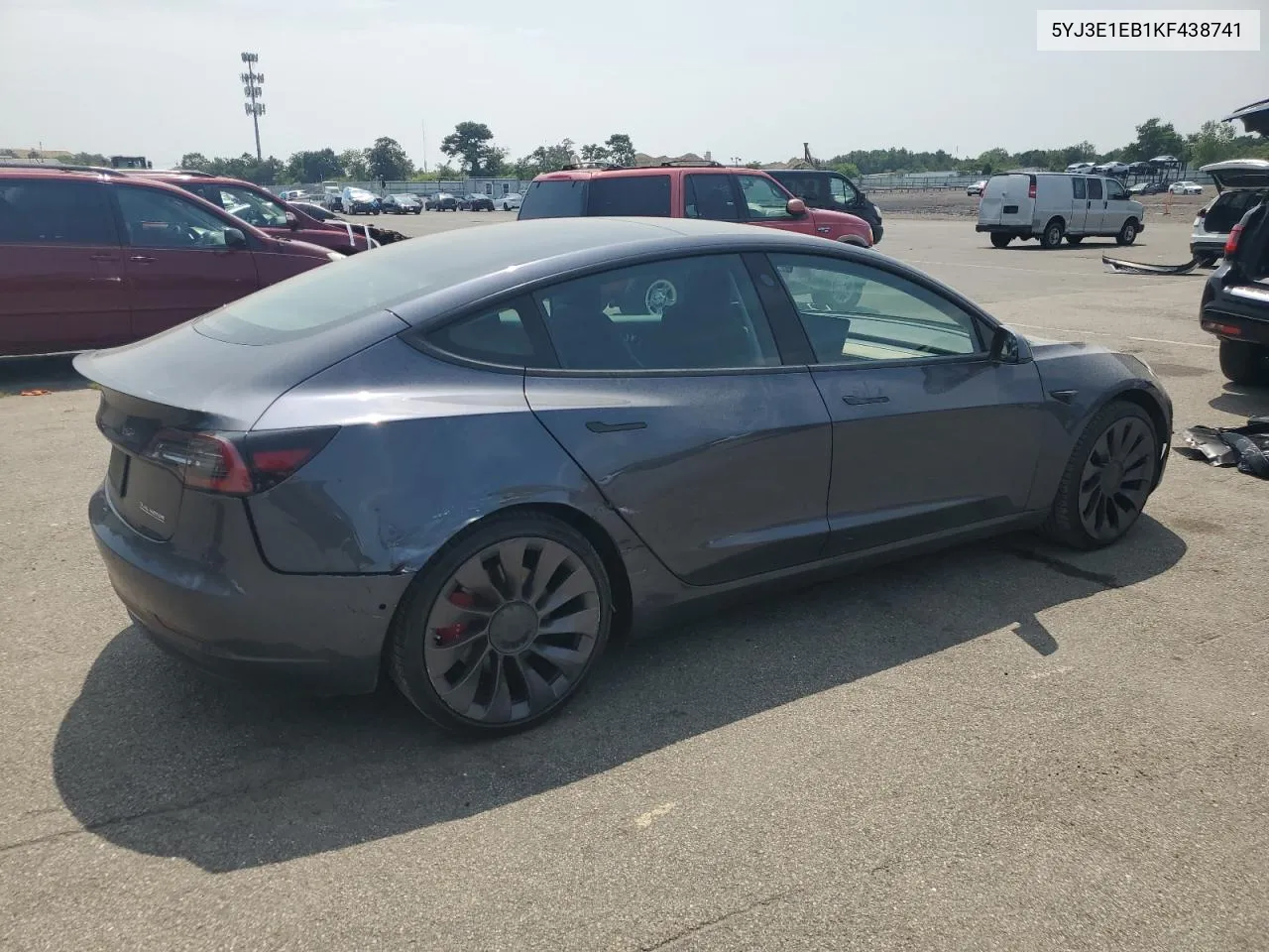 2019 Tesla Model 3 VIN: 5YJ3E1EB1KF438741 Lot: 64981984