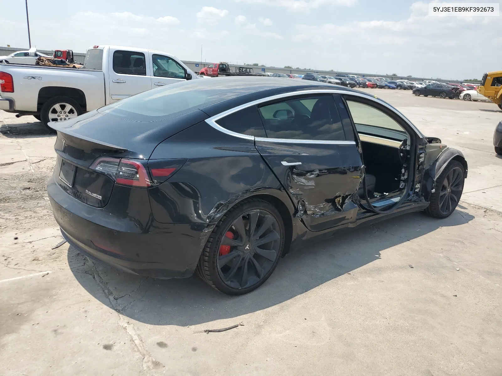 2019 Tesla Model 3 VIN: 5YJ3E1EB9KF392673 Lot: 65418274