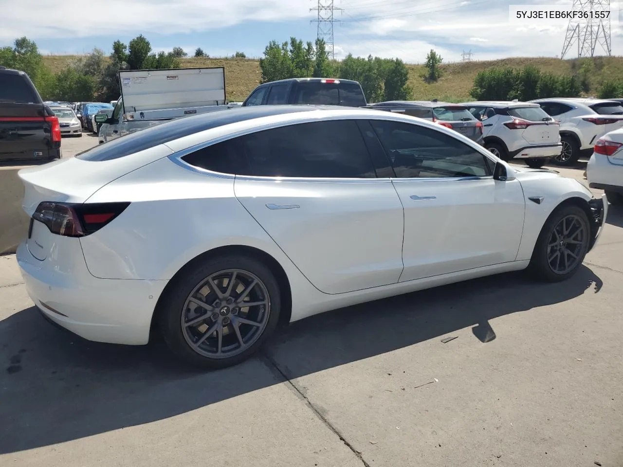 5YJ3E1EB6KF361557 2019 Tesla Model 3