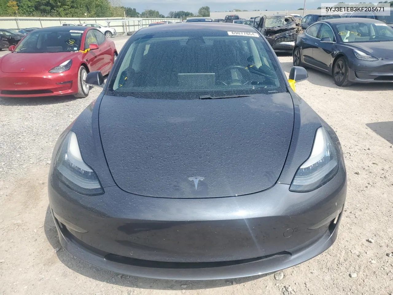 5YJ3E1EB3KF205671 2019 Tesla Model 3