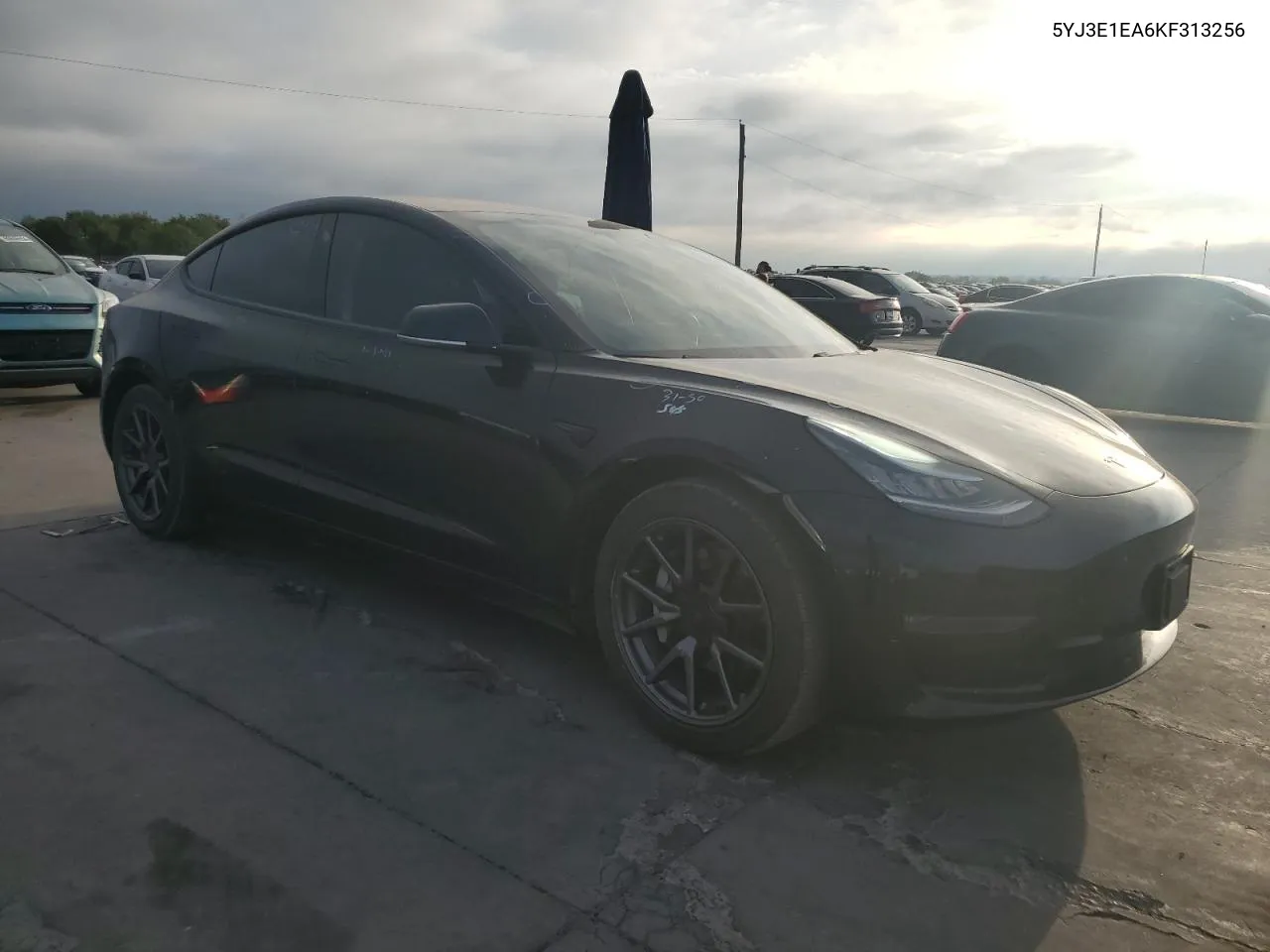 5YJ3E1EA6KF313256 2019 Tesla Model 3