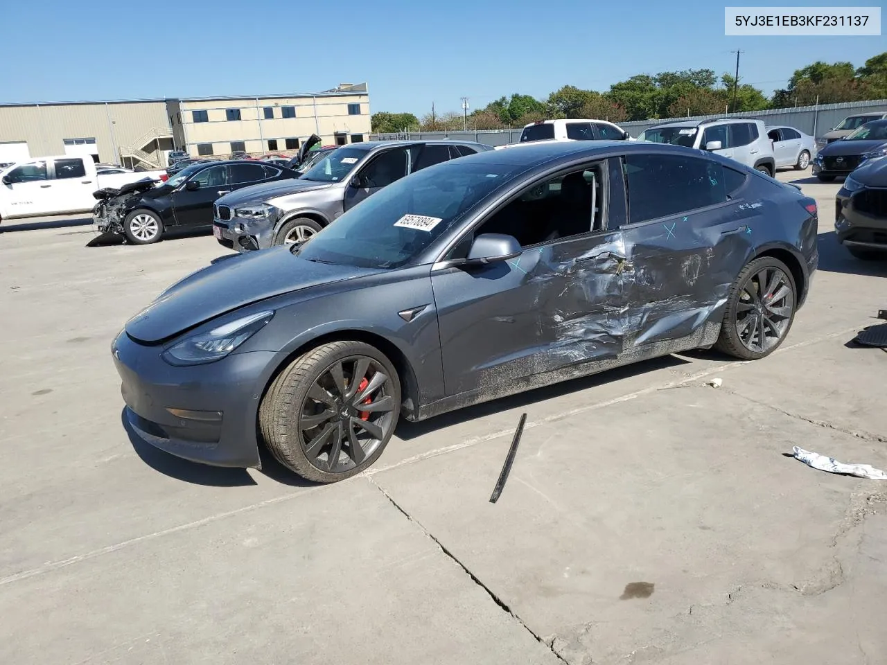 5YJ3E1EB3KF231137 2019 Tesla Model 3