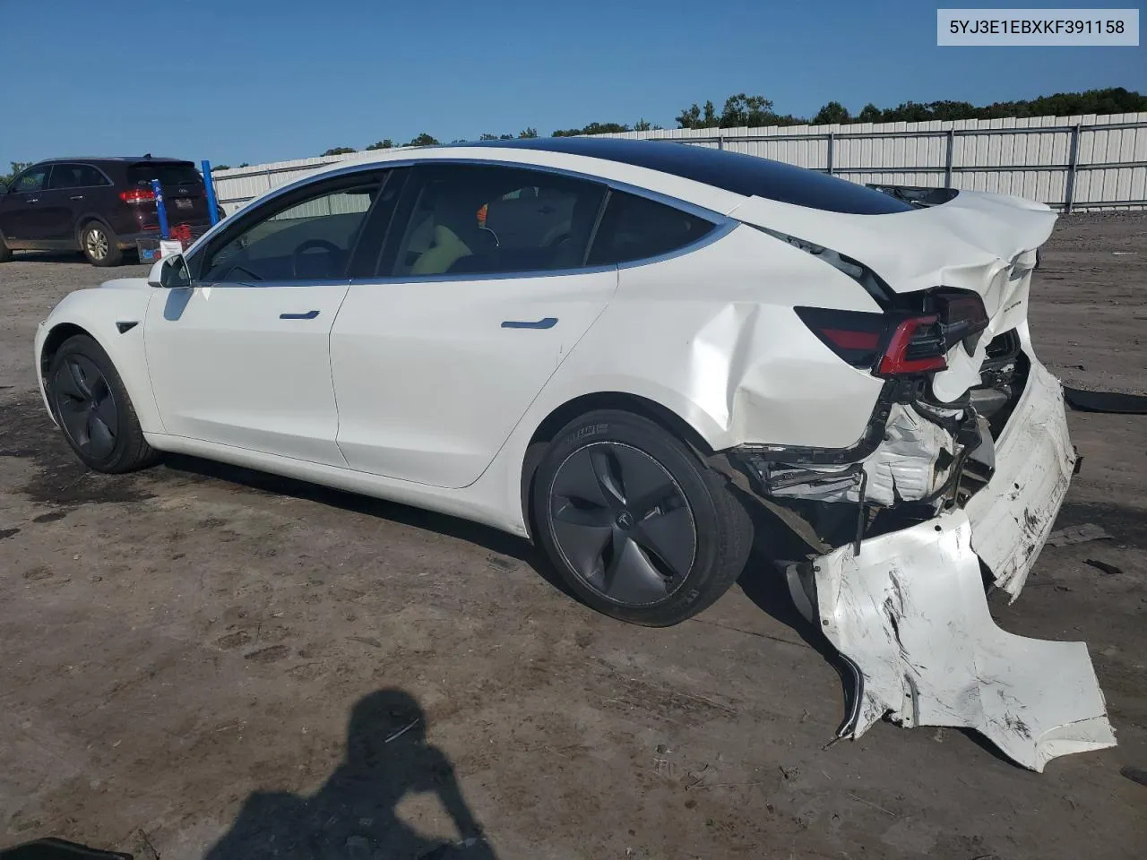 5YJ3E1EBXKF391158 2019 Tesla Model 3