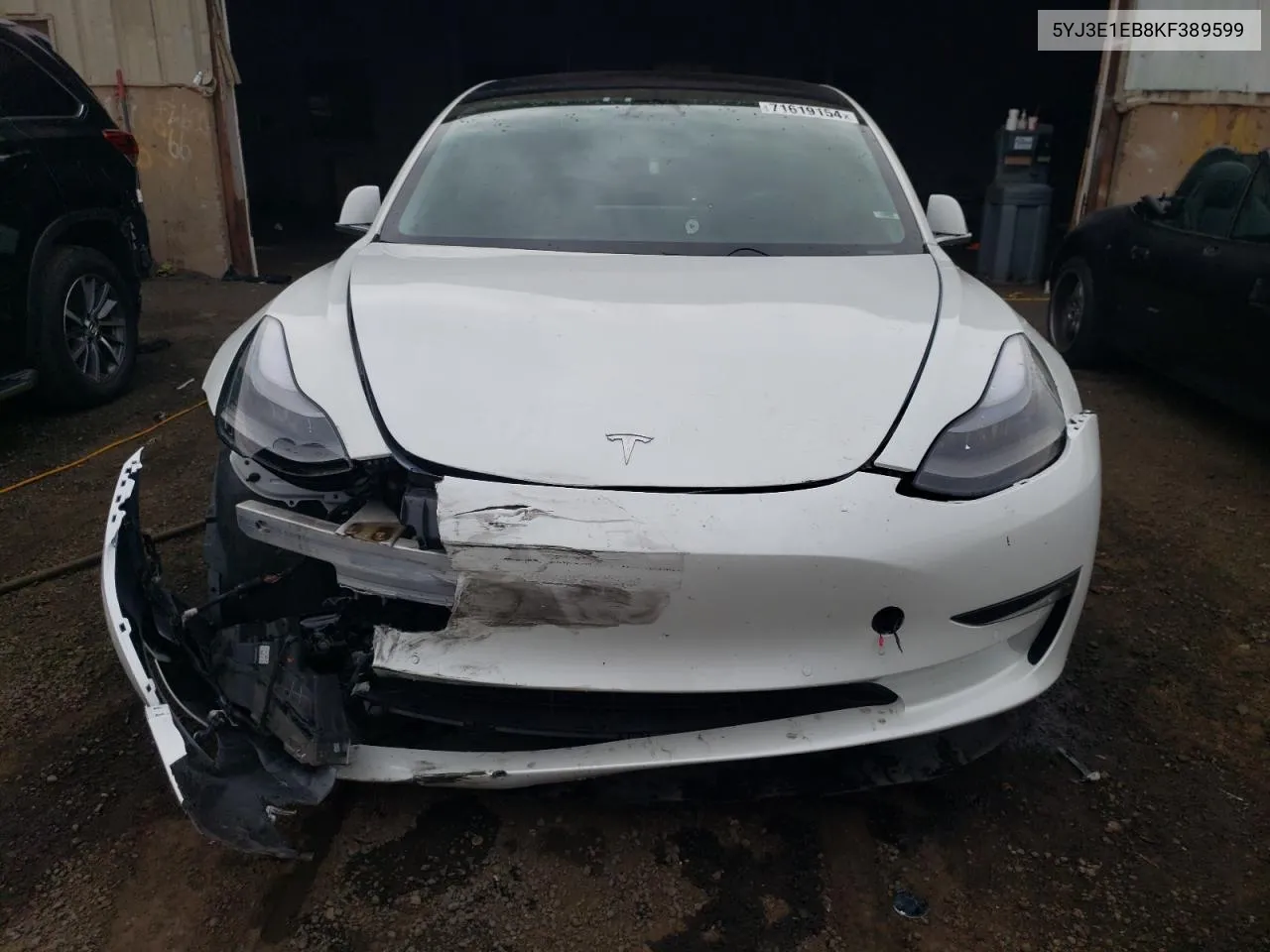 5YJ3E1EB8KF389599 2019 Tesla Model 3