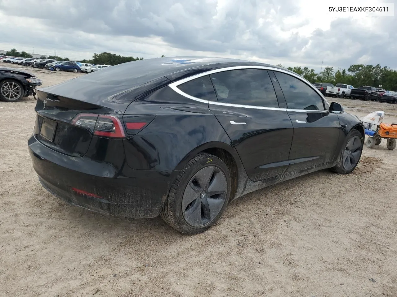 5YJ3E1EAXKF304611 2019 Tesla Model 3