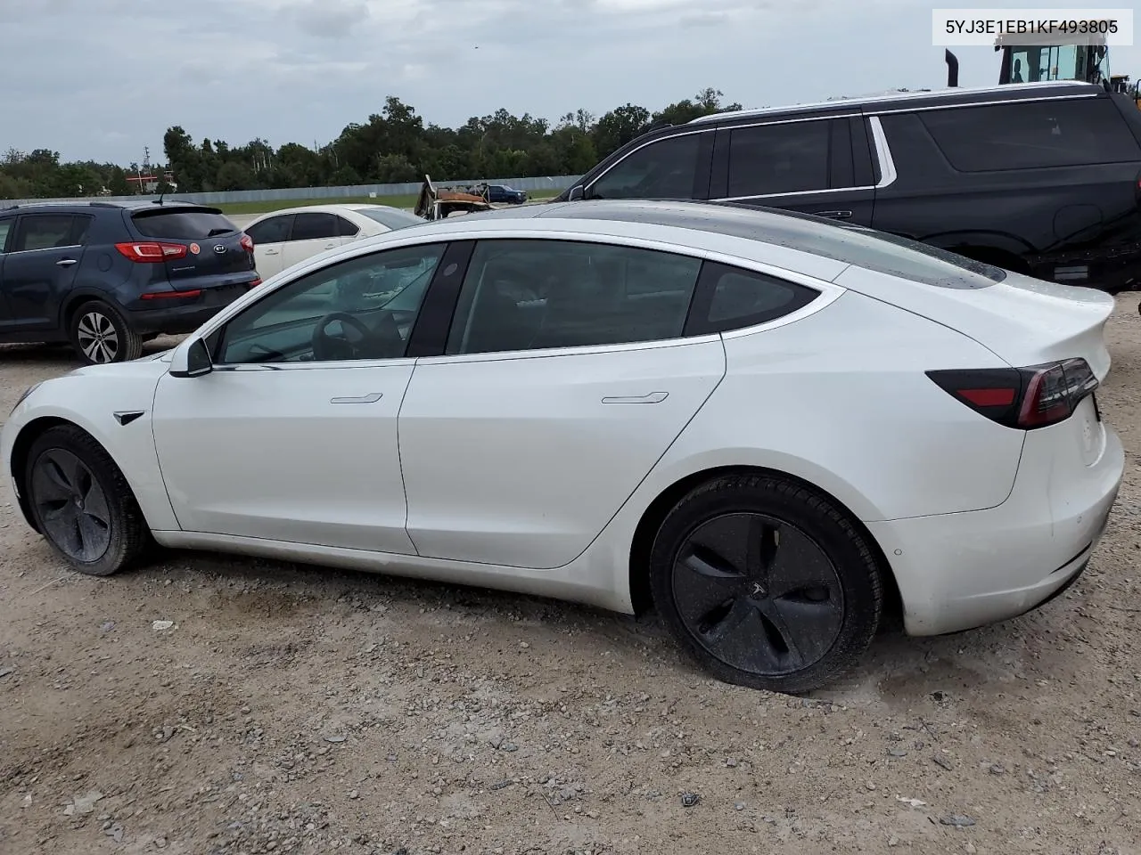 2019 Tesla Model 3 VIN: 5YJ3E1EB1KF493805 Lot: 72706534