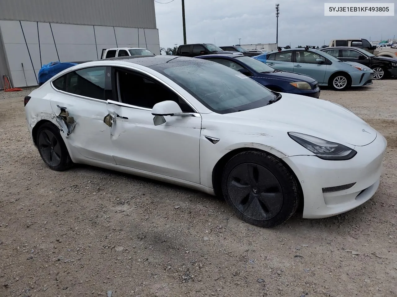 2019 Tesla Model 3 VIN: 5YJ3E1EB1KF493805 Lot: 72706534