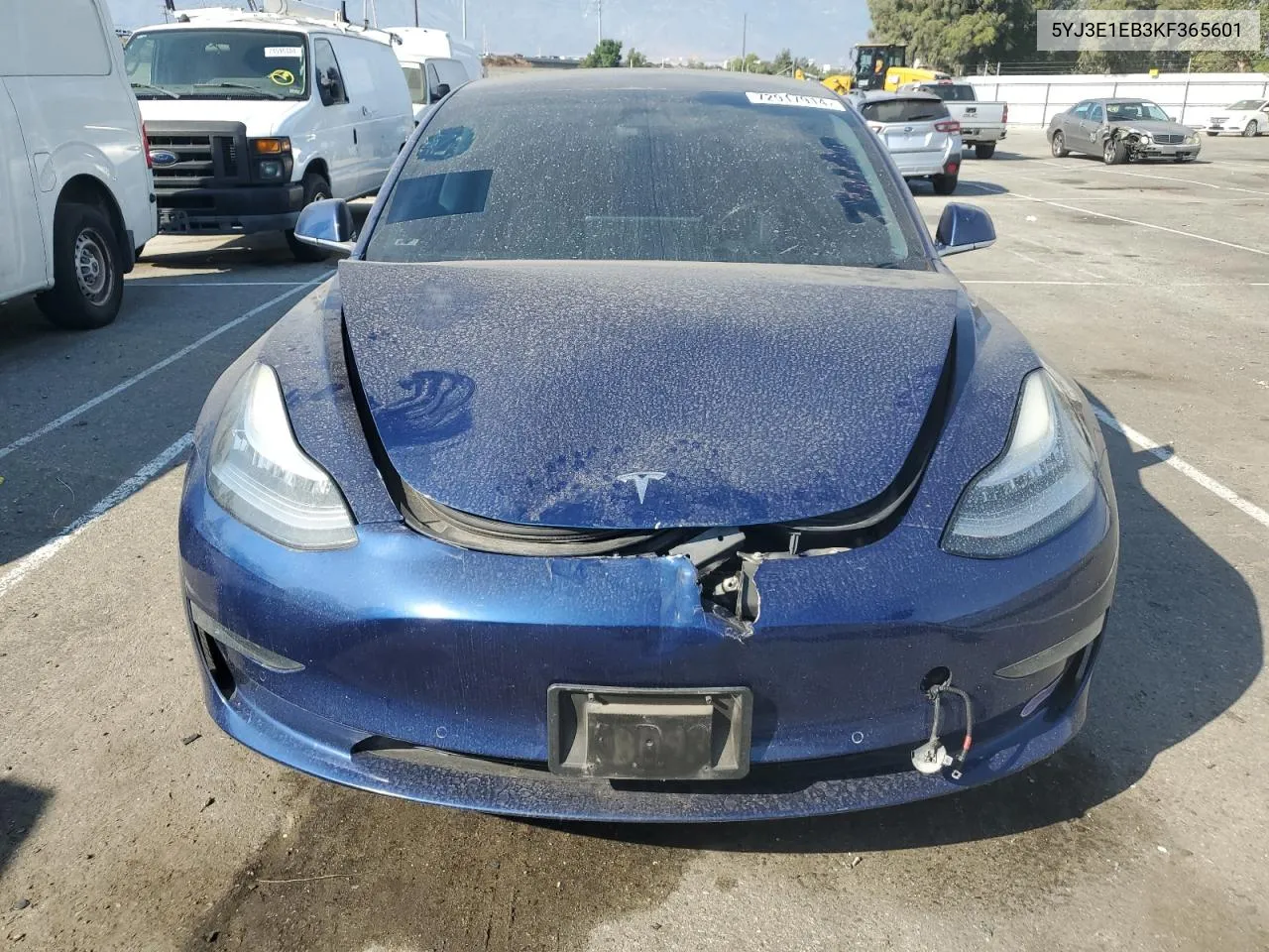 5YJ3E1EB3KF365601 2019 Tesla Model 3