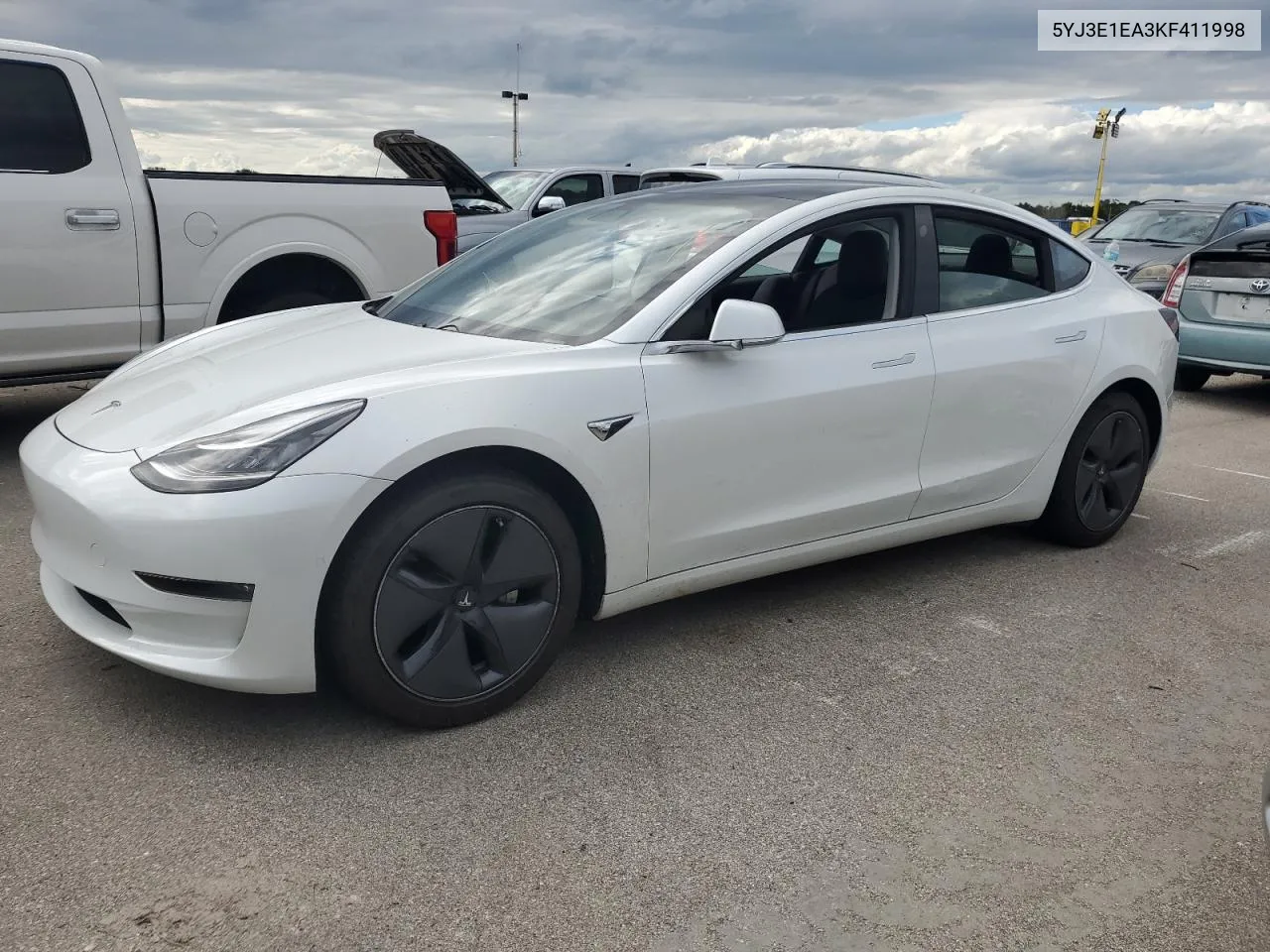 2019 Tesla Model 3 VIN: 5YJ3E1EA3KF411998 Lot: 74586594